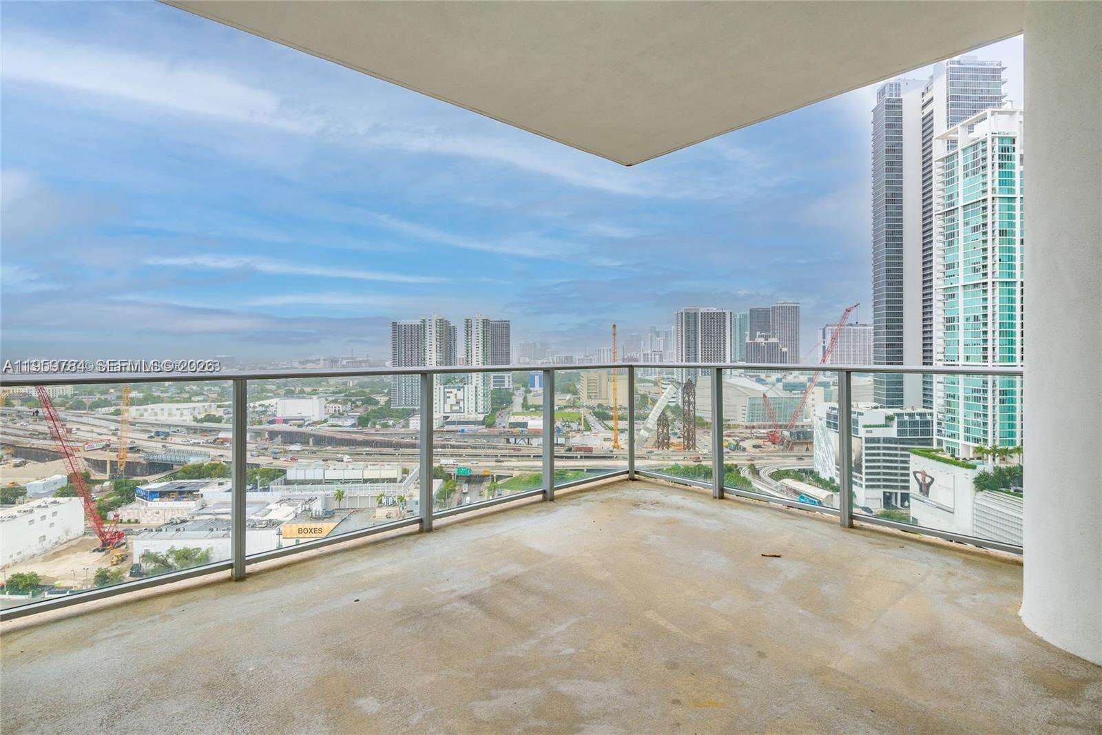 Paramount Miami Worldcenter at 851 1 Ave, Miami, FL 33132 - For Rent photo 32