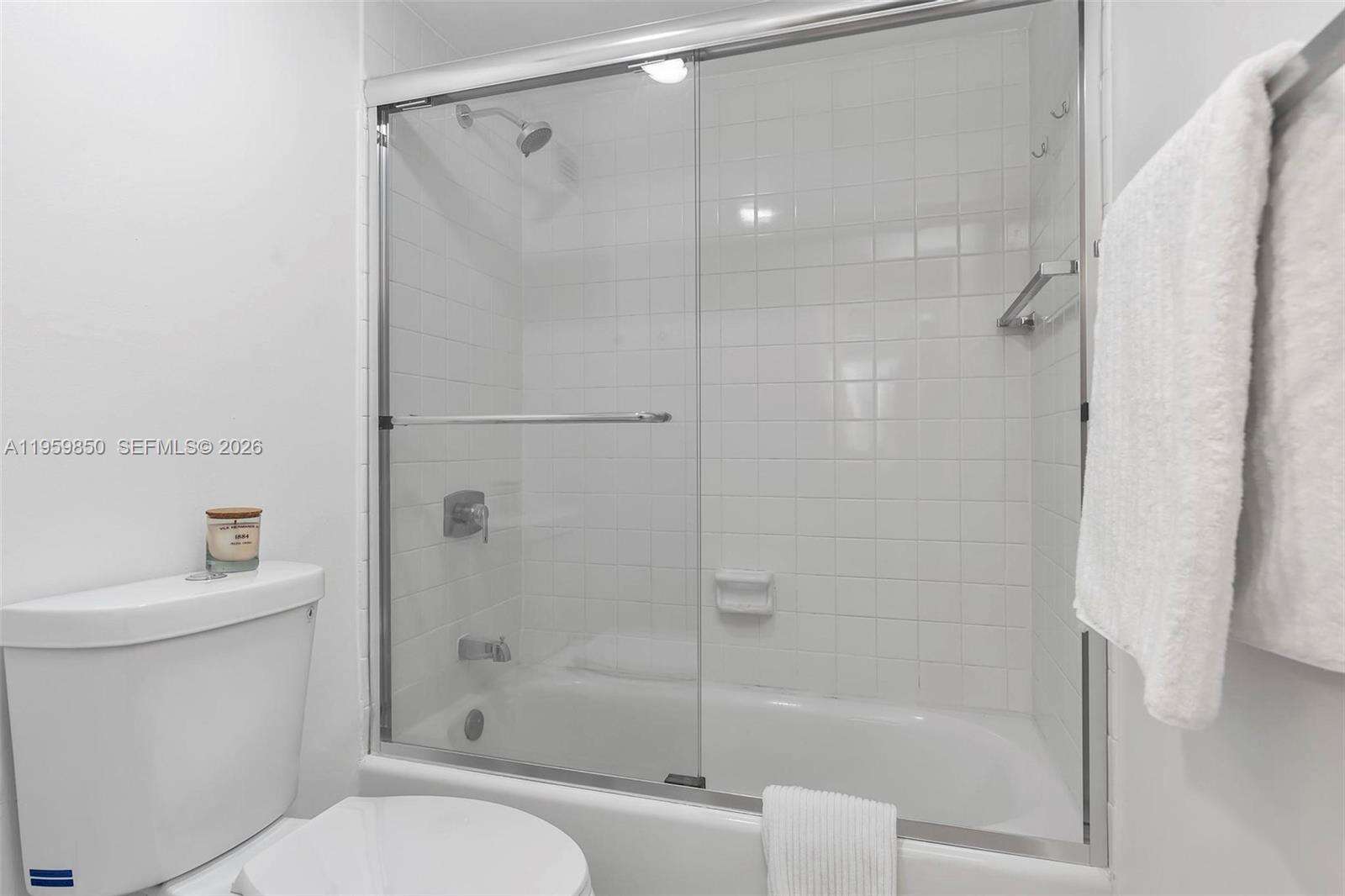 Brickell Place at 1865 Brickell Ave, Miami, FL 33129 - For Rent photo 34