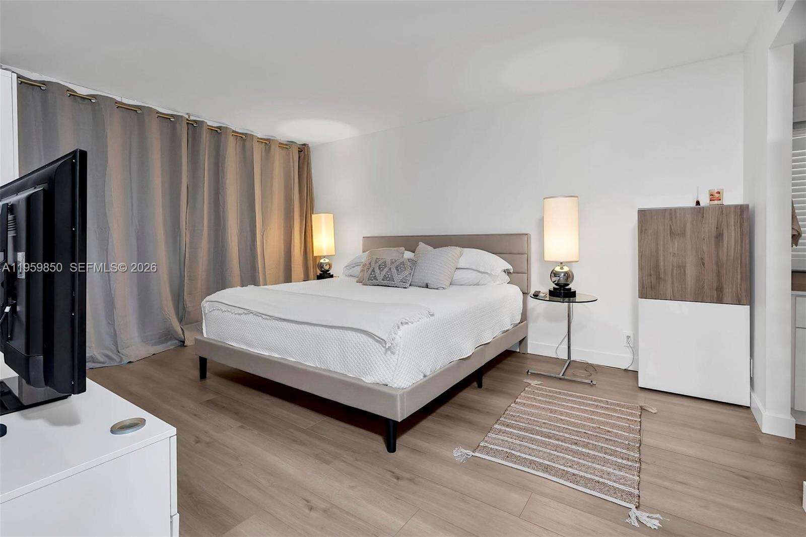 Brickell Place at 1865 Brickell Ave, Miami, FL 33129 - For Rent photo 40