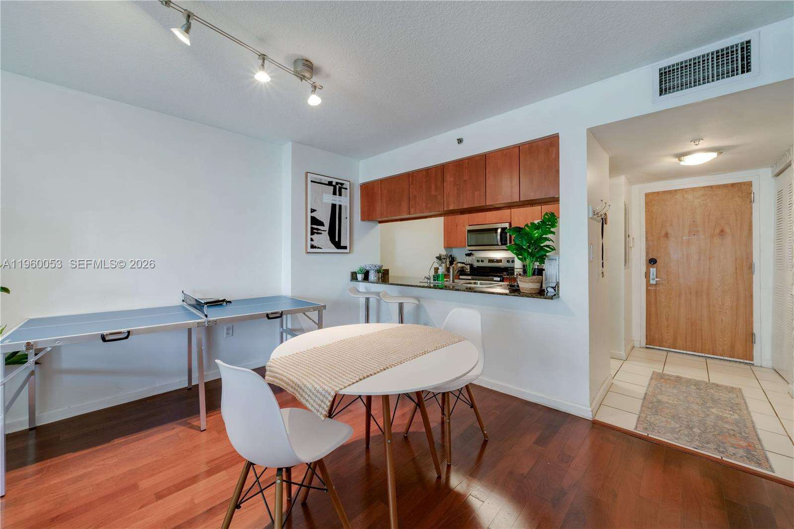 The Club At Brickell Bay at 1200 Brickell Bay Dr, Miami, FL 33131 - For Rent photo 11