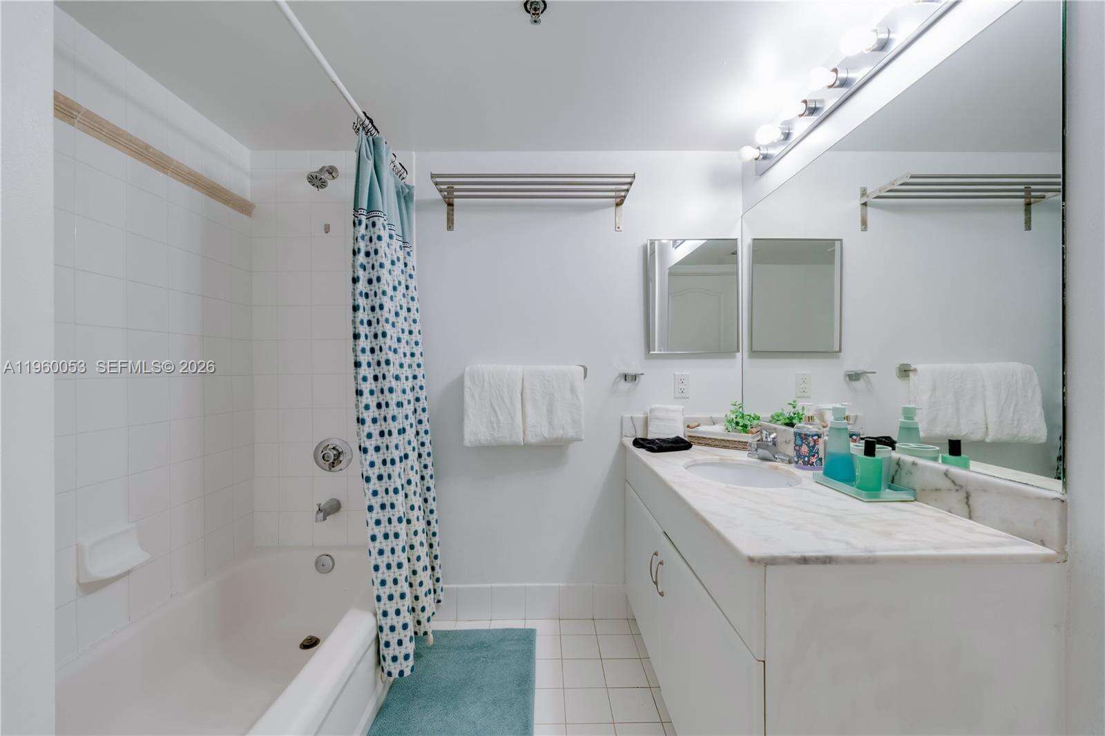 The Club At Brickell Bay at 1200 Brickell Bay Dr, Miami, FL 33131 - For Rent photo 21