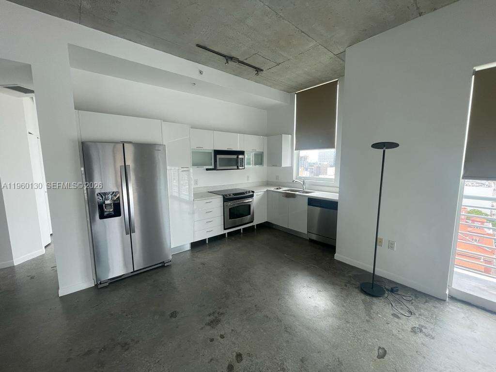 The Loft 2 at 133 2 Ave, Miami, FL 33132 - For Rent photo 4