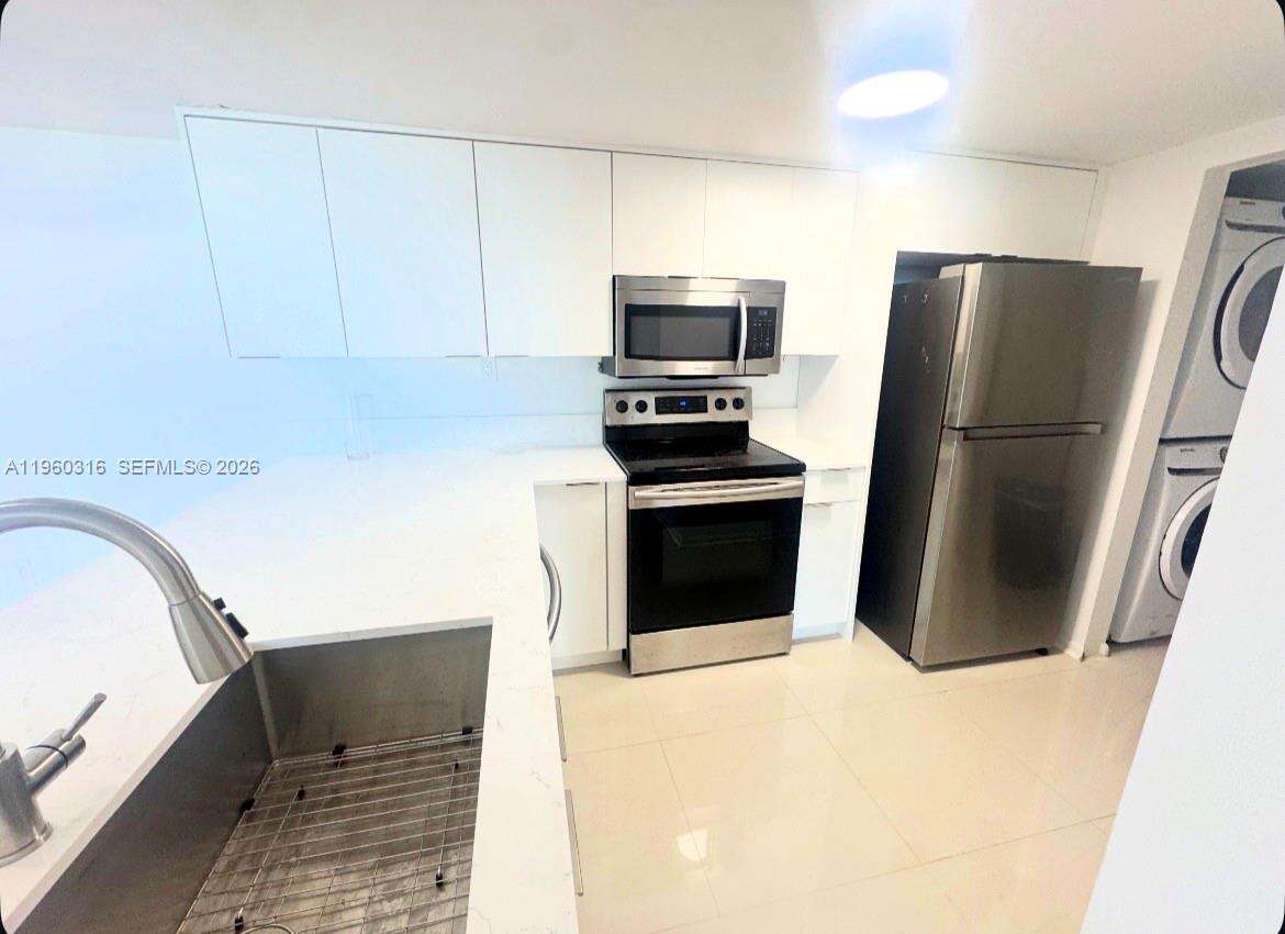 The Floridian at 650 W Ave, Miami Beach, FL 33139 - For Rent photo 13