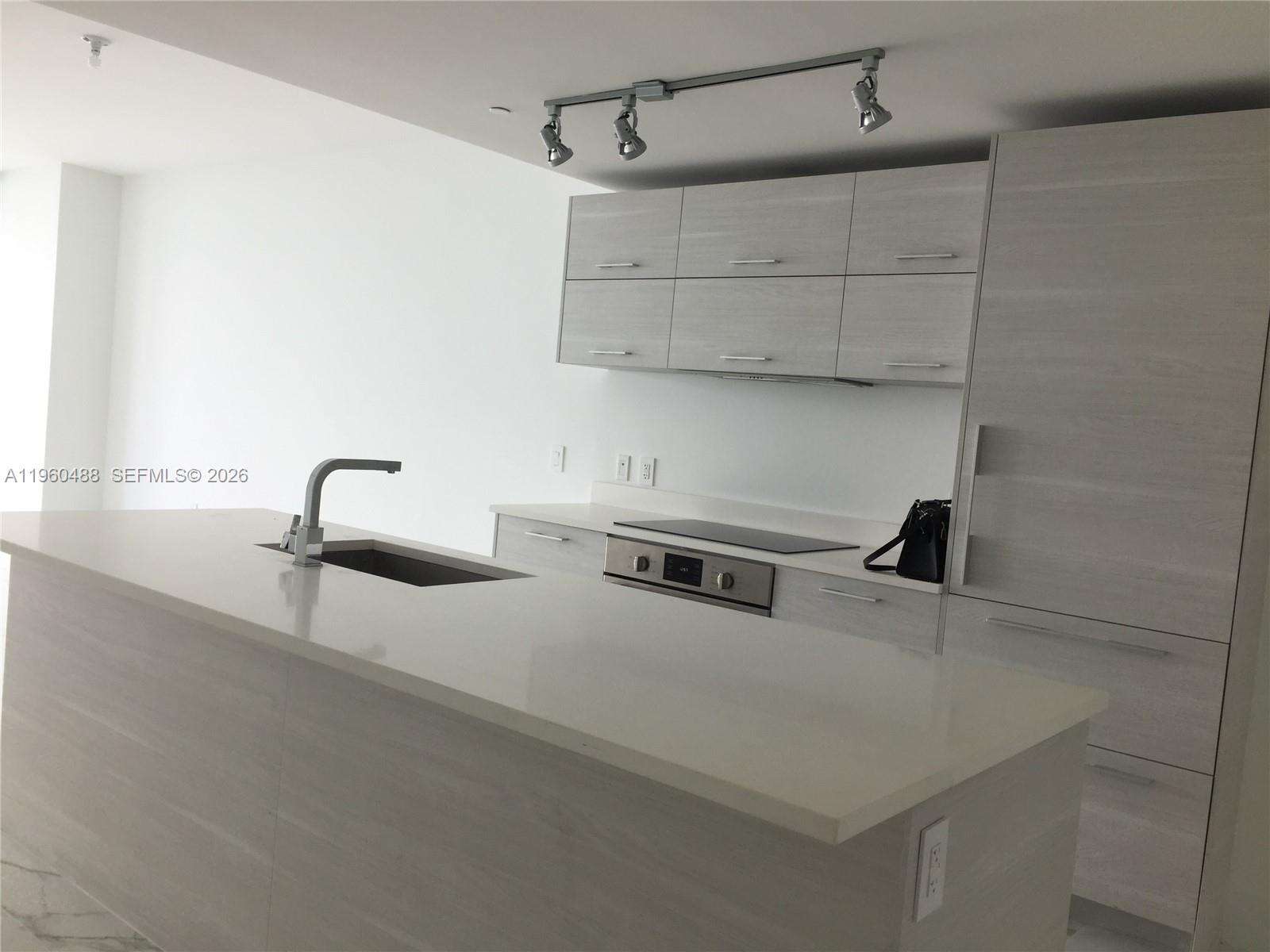 Paraiso Bay at 650 32 St, Miami, FL 33137 - For Rent photo 11