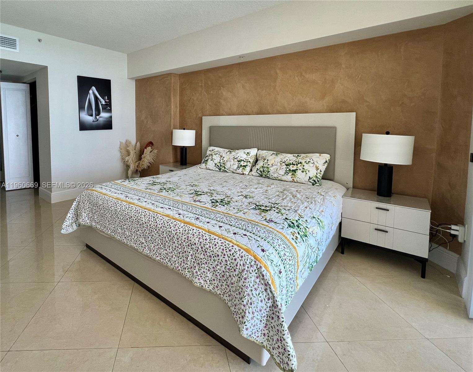 La Perla at 16699 Collins Ave, Sunny Isles Beach, FL 33160 - For Rent photo 16