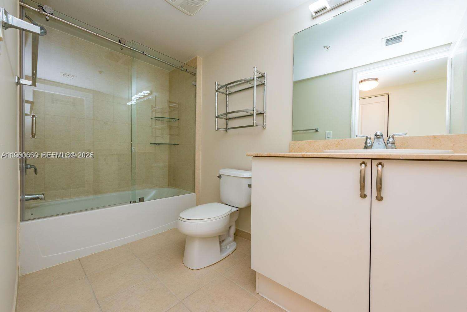 La Perla at 16699 Collins Ave, Sunny Isles Beach, FL 33160 - For Rent photo 19