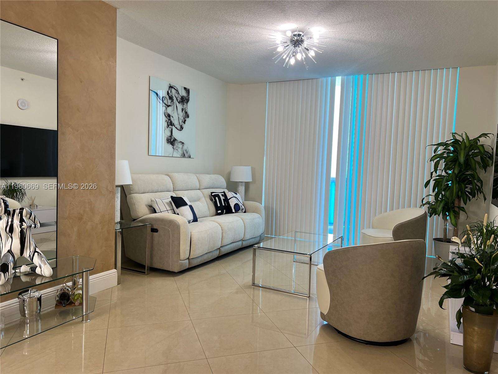 La Perla at 16699 Collins Ave, Sunny Isles Beach, FL 33160 - For Rent photo 8