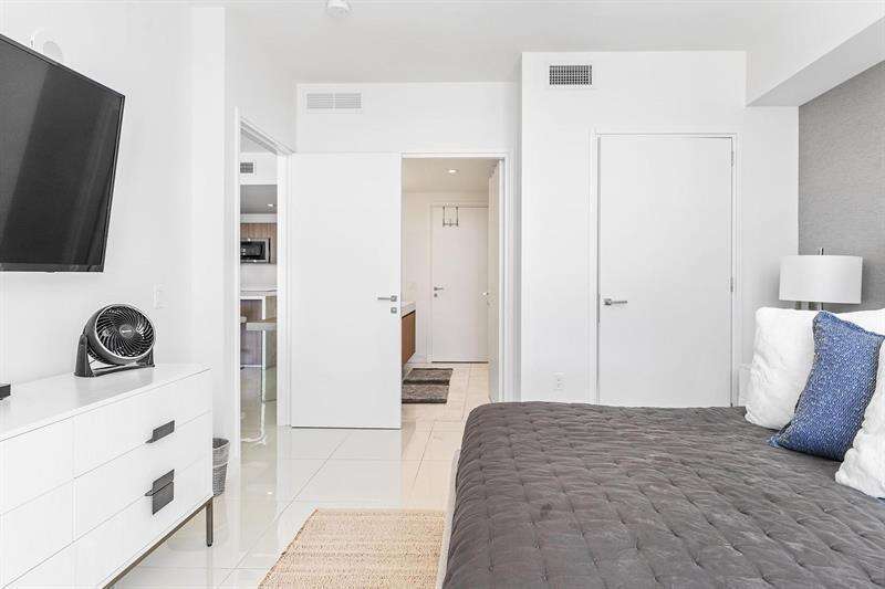 Tiffany House at 401 Birch, Fort Lauderdale, FL 33304 - For Rent photo 21
