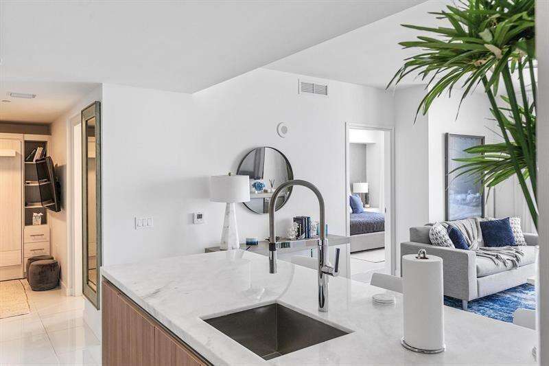 Tiffany House at 401 Birch, Fort Lauderdale, FL 33304 - For Rent photo 9