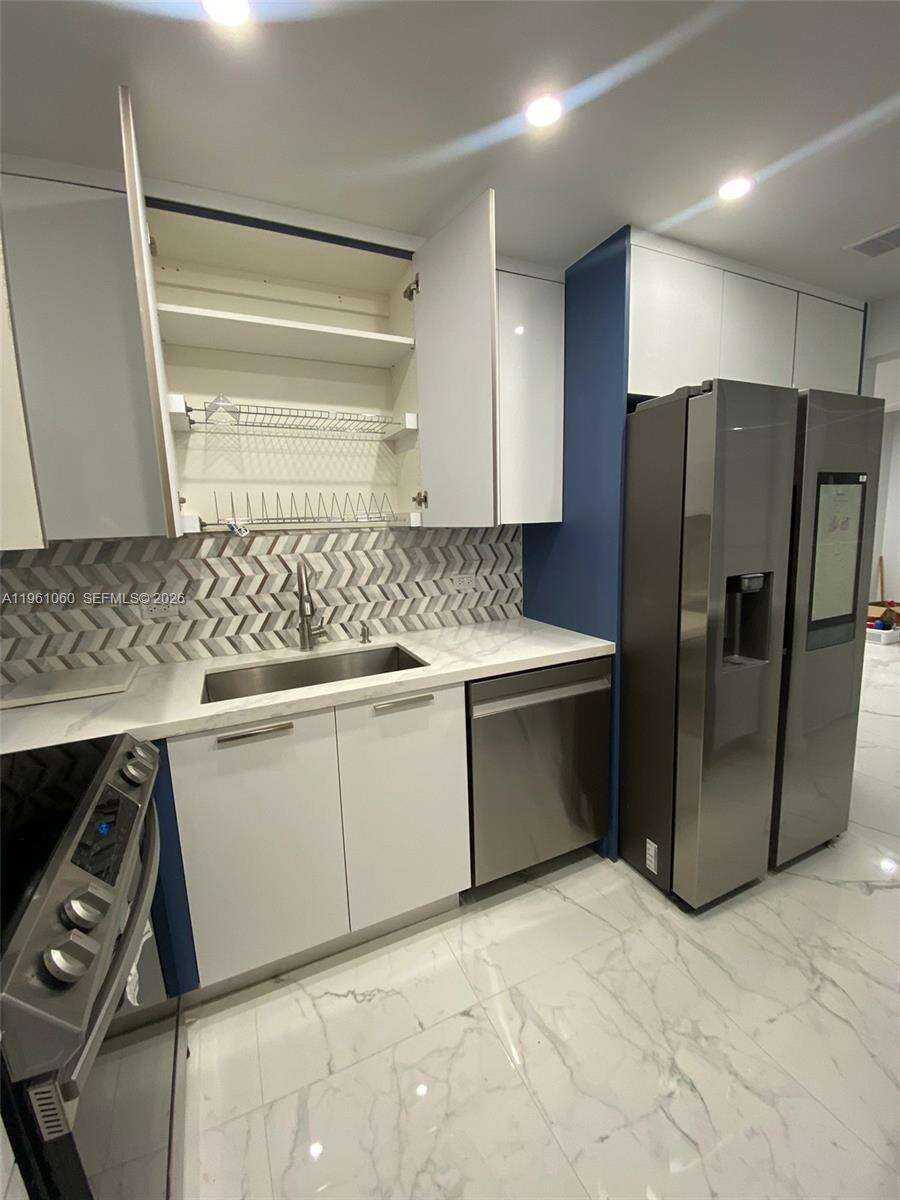 The Carriage Club North at Miami Beach, FL 33140 - For Rent photo 1