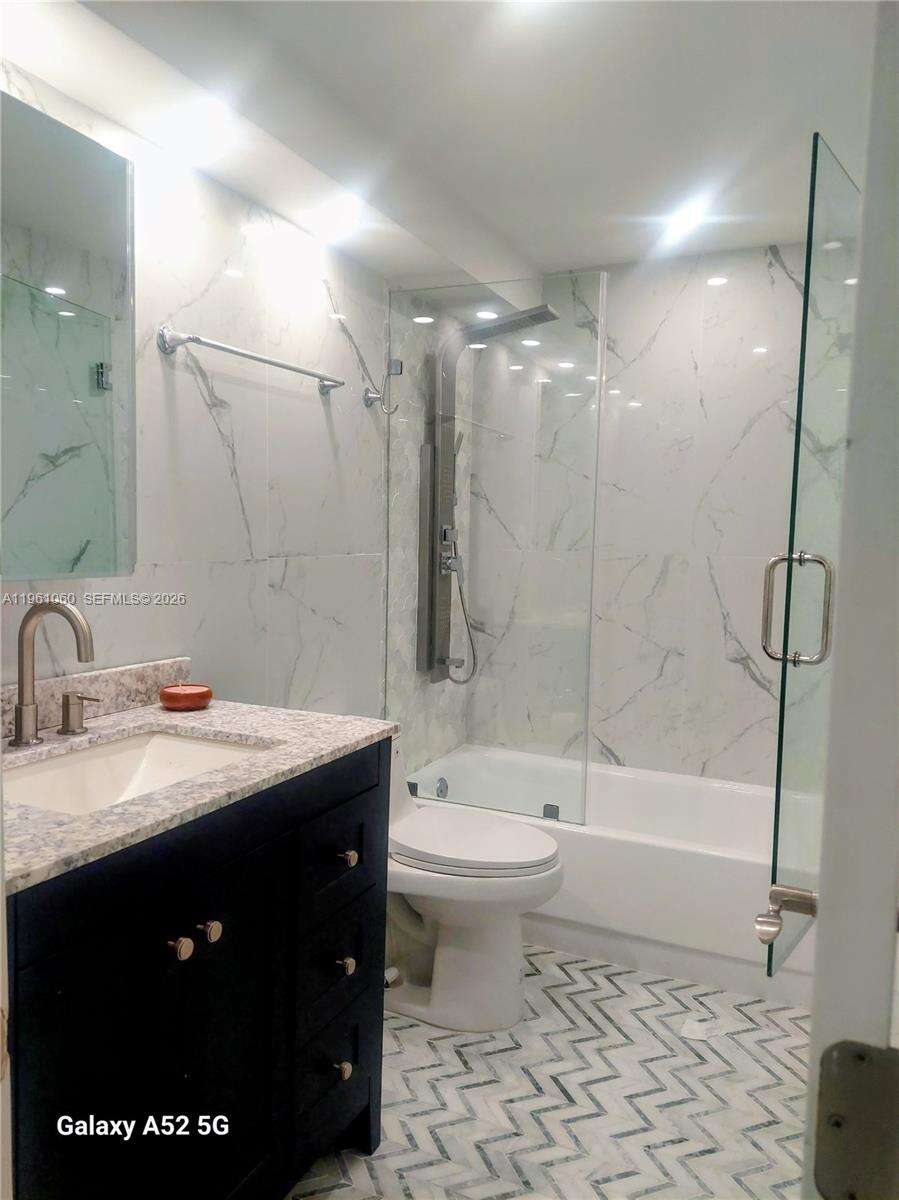 The Carriage Club North at Miami Beach, FL 33140 - For Rent photo 4