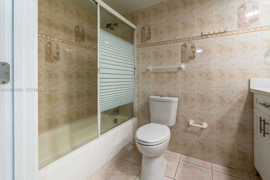 The Carriage House at 5401 Collins Ave, Miami Beach, FL 33140 - For Rent photo 25