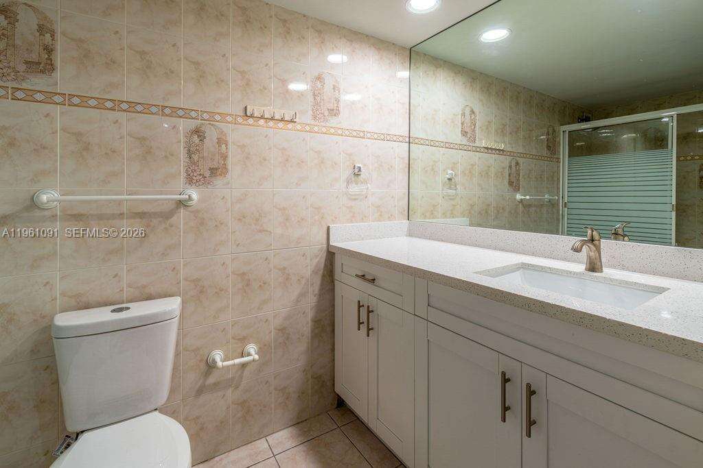 The Carriage House at 5401 Collins Ave, Miami Beach, FL 33140 - For Rent photo 26