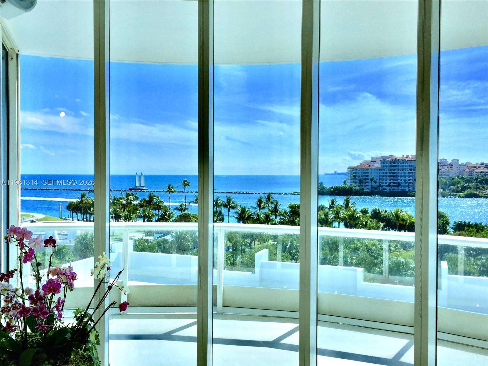 Continuum South Tower at 100 Pointe Dr, Miami Beach, FL 33139 - For Rent photo 25