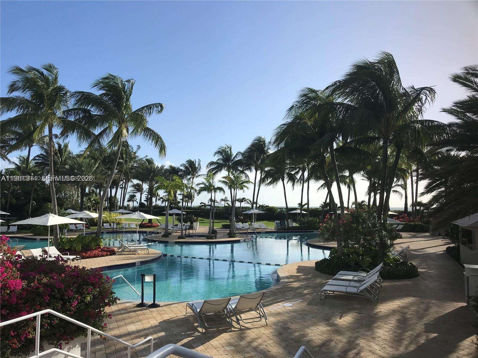 Continuum South Tower at 100 Pointe Dr, Miami Beach, FL 33139 - For Rent photo 32