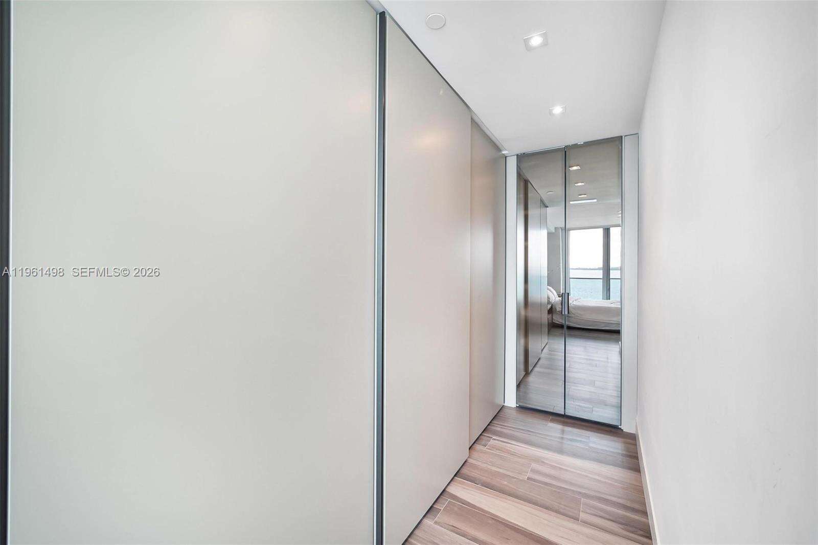 Jade At Brickell Bay at 1331 Brickell Bay Dr, Miami, FL 33131 - For Rent photo 11