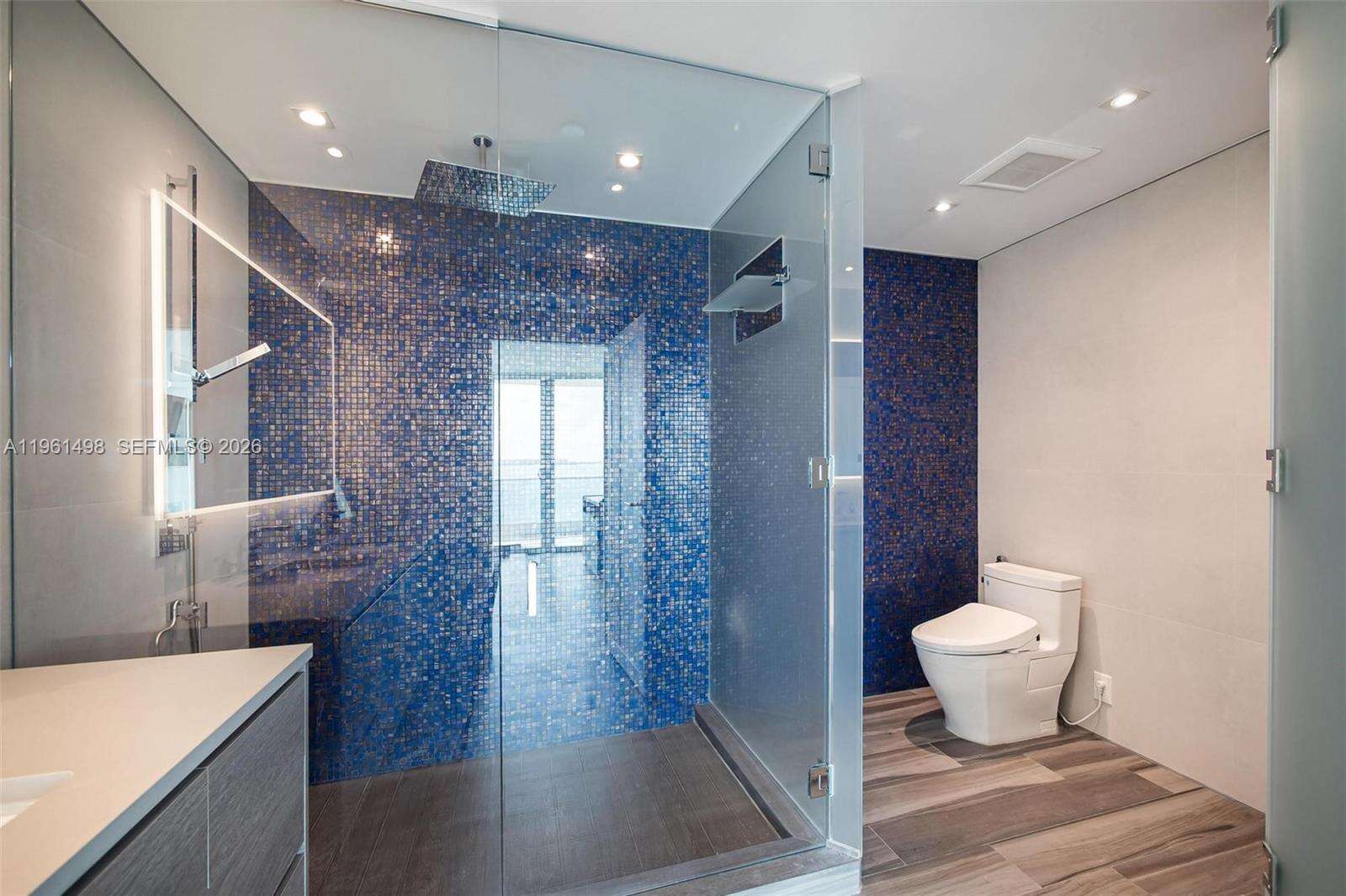 Jade At Brickell Bay at 1331 Brickell Bay Dr, Miami, FL 33131 - For Rent photo 13