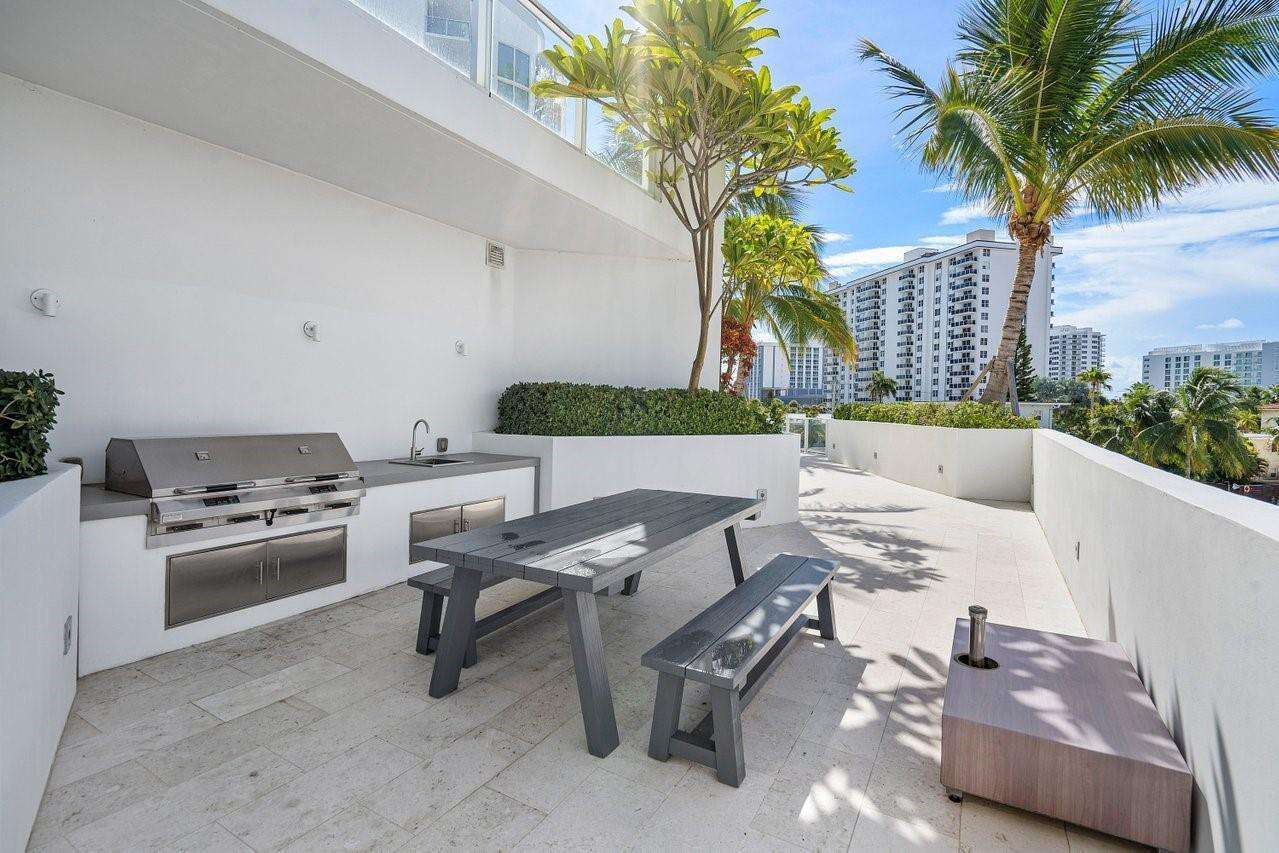 Tiffany House at 401 Birch, Fort Lauderdale, FL 33304 - For Rent photo 29