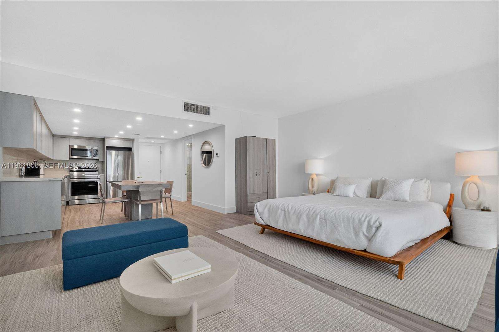 Roney Palace at 2301 Collins Ave, Miami Beach, FL 33139 - For Rent photo 2