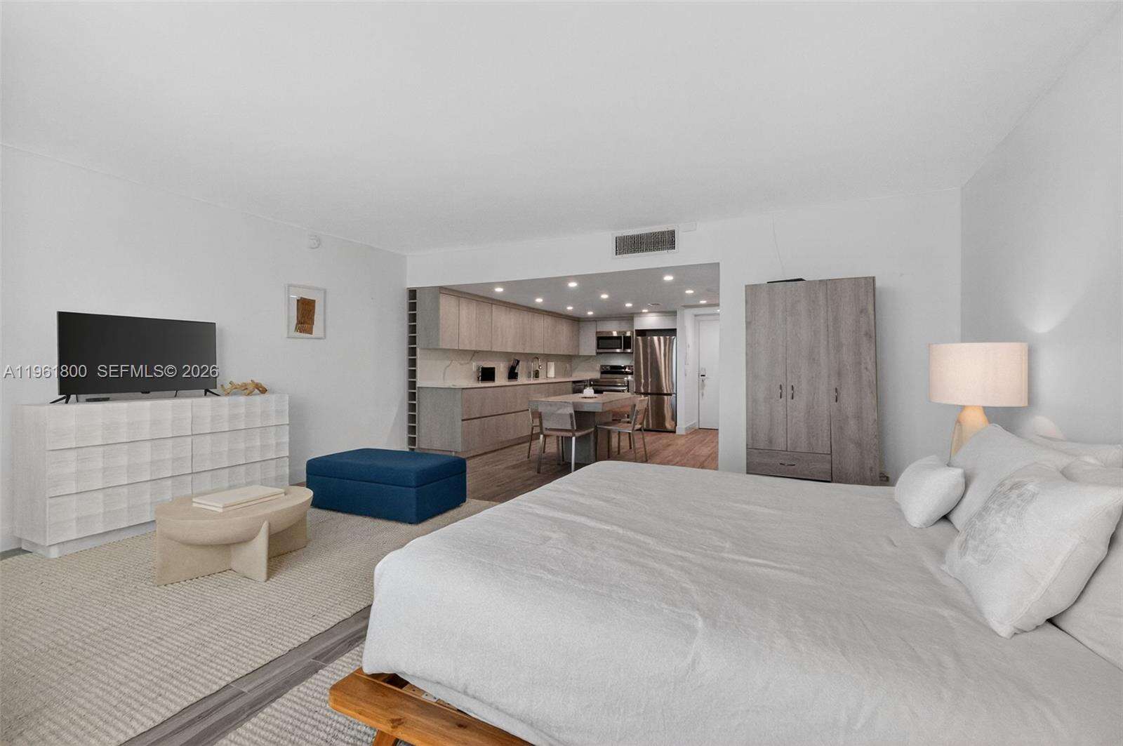 Roney Palace at 2301 Collins Ave, Miami Beach, FL 33139 - For Rent photo 31