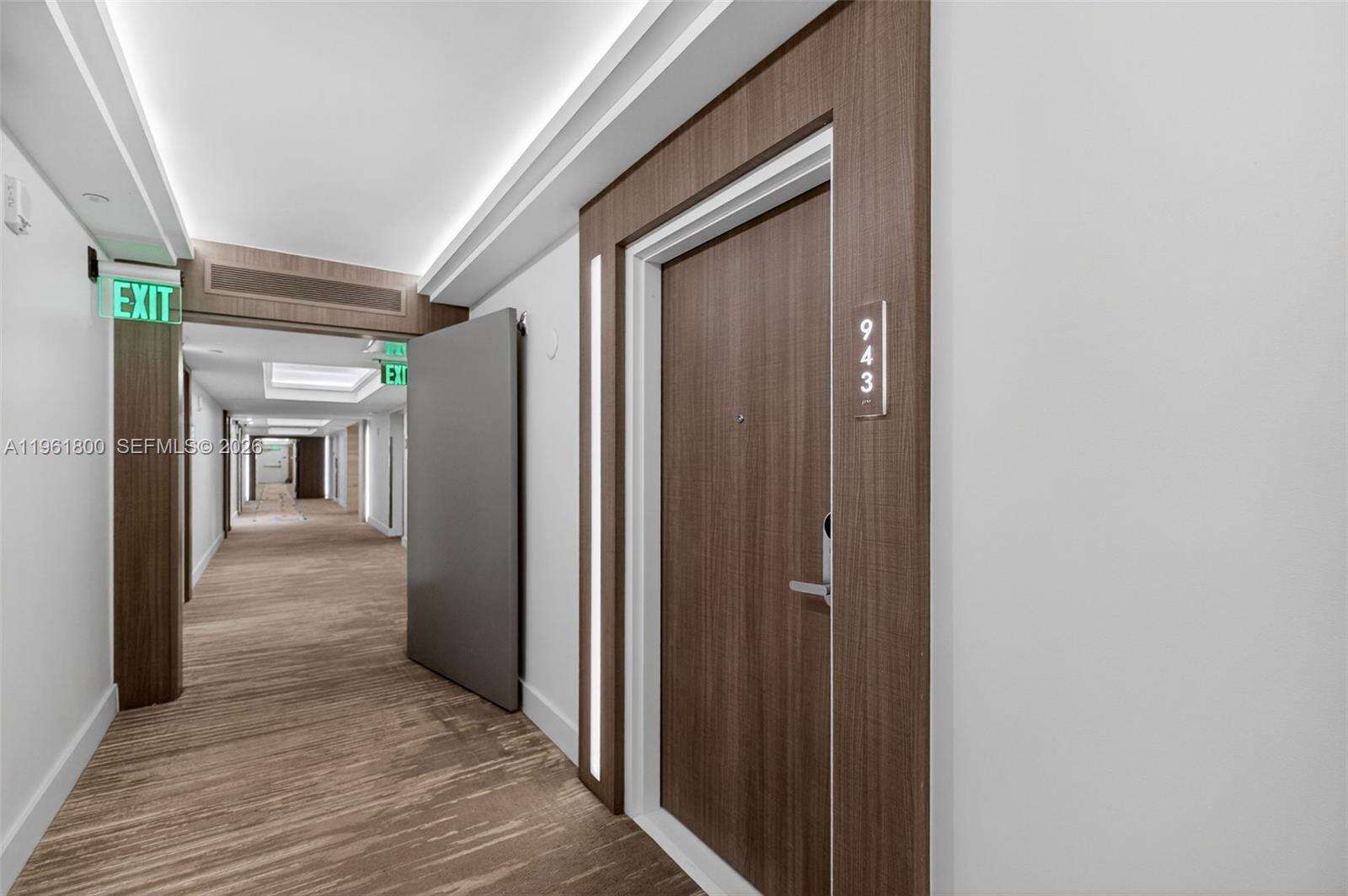 Roney Palace at 2301 Collins Ave, Miami Beach, FL 33139 - For Rent photo 37