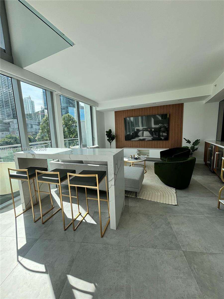 Mint at 92 3 St, Miami, FL 33130 - For Rent photo 3