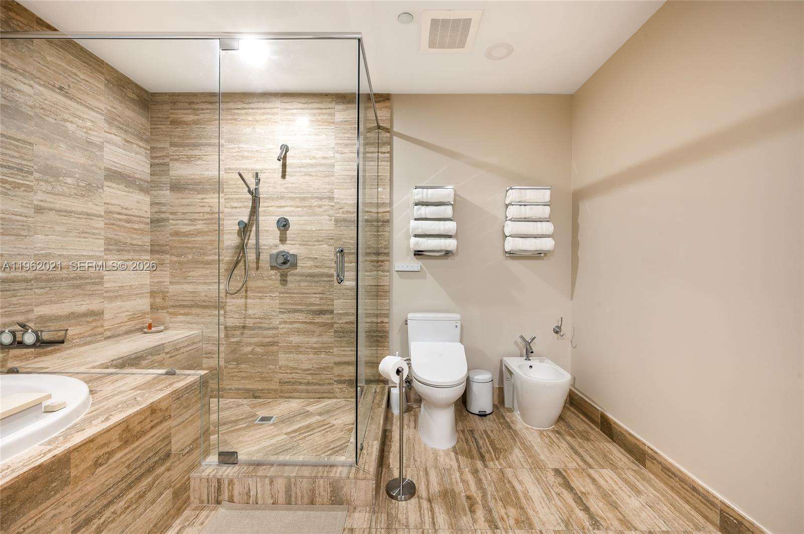 Trump Tower 2 at 15901 Collins Ave, Sunny Isles Beach, FL 33160 - For Rent photo 13