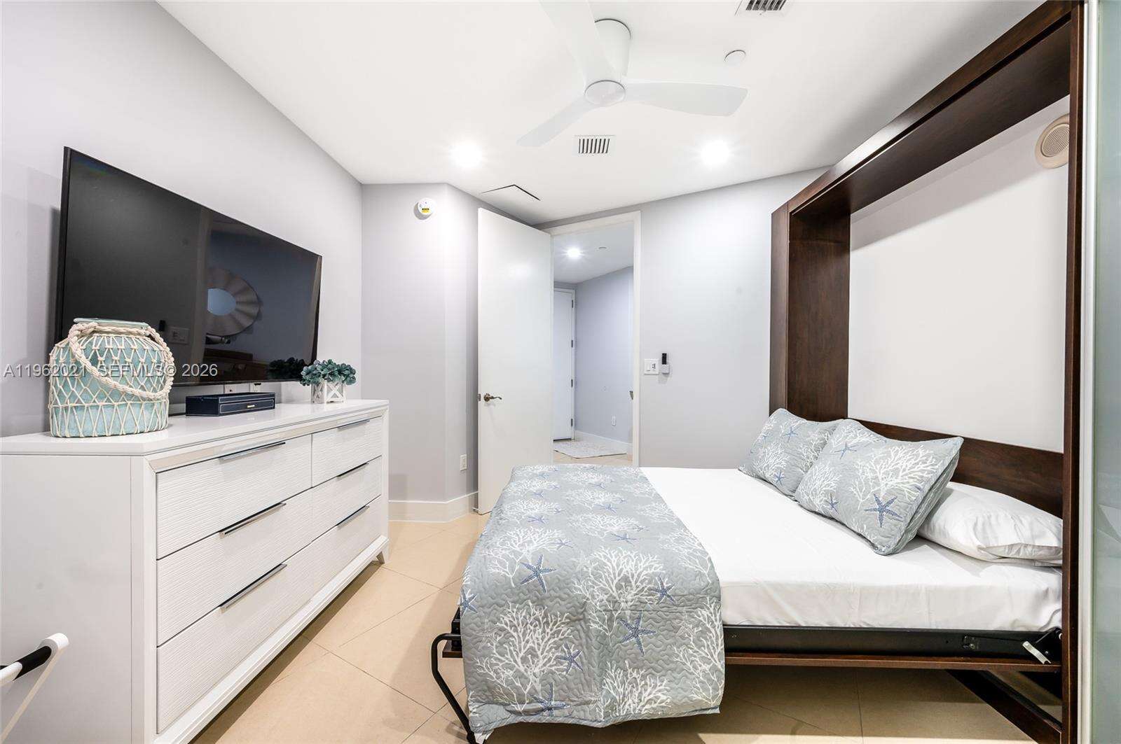 Trump Tower 2 at 15901 Collins Ave, Sunny Isles Beach, FL 33160 - For Rent photo 22