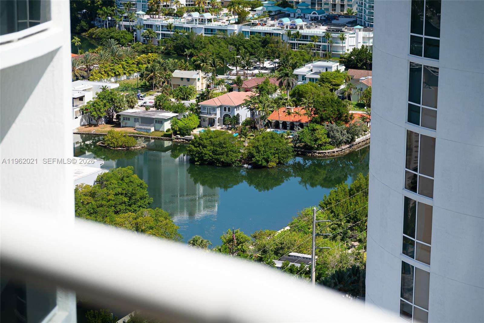 Trump Tower 2 at 15901 Collins Ave, Sunny Isles Beach, FL 33160 - For Rent photo 39