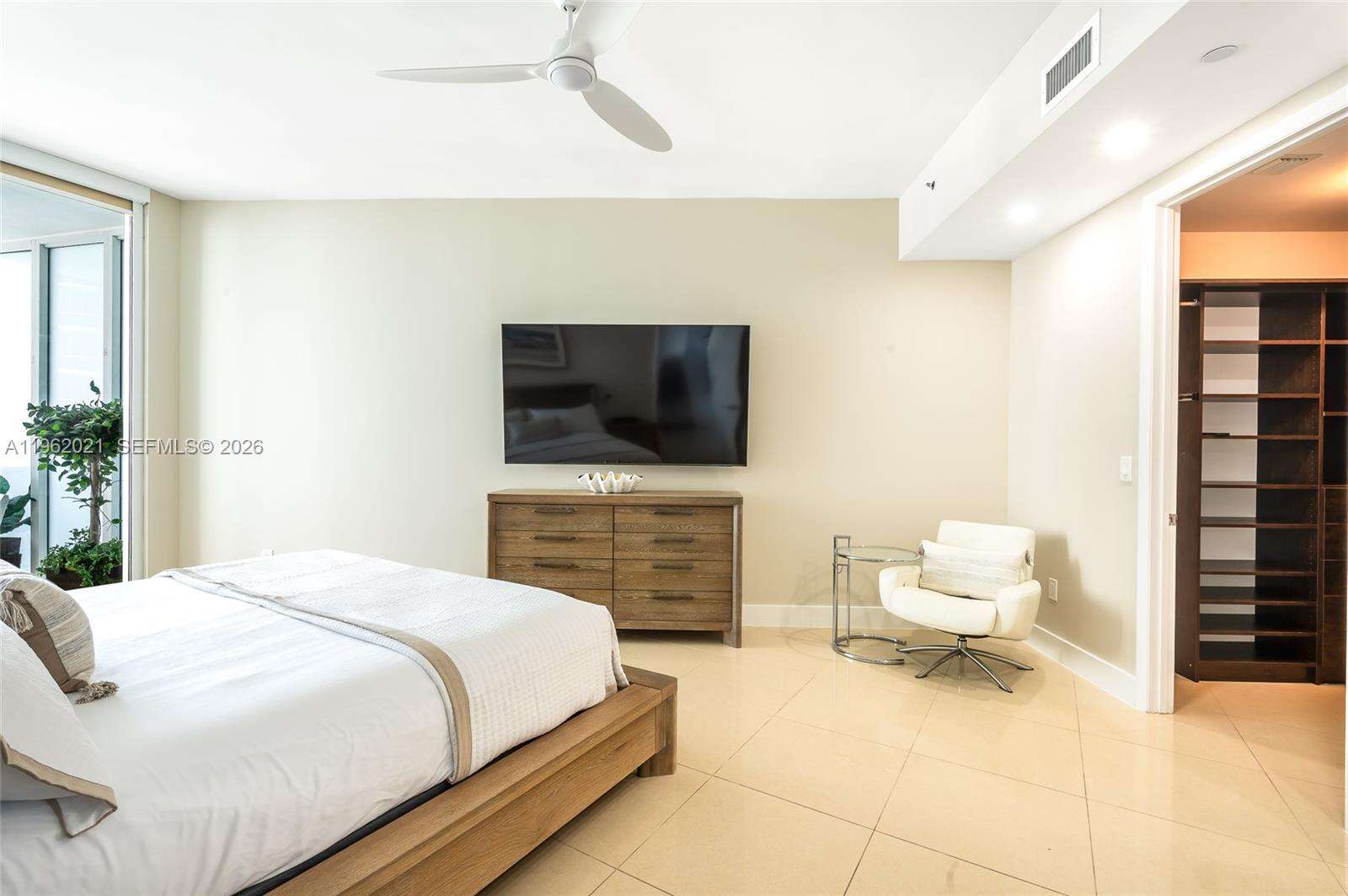 Trump Tower 2 at 15901 Collins Ave, Sunny Isles Beach, FL 33160 - For Rent photo 9