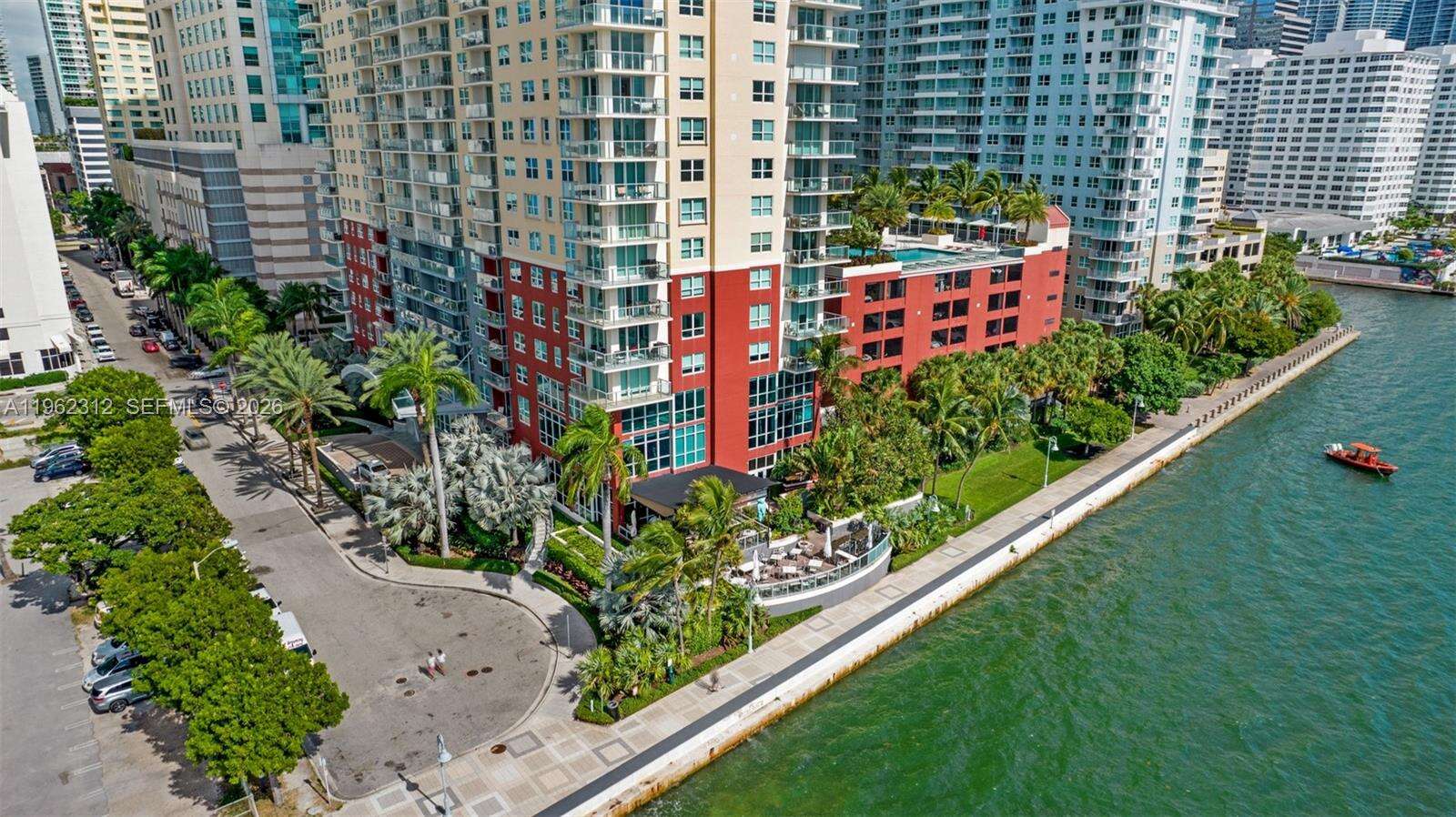 The Mark On Brickell at 1155 Brickell Bay Dr, Miami, FL 33131 - For Rent photo 2