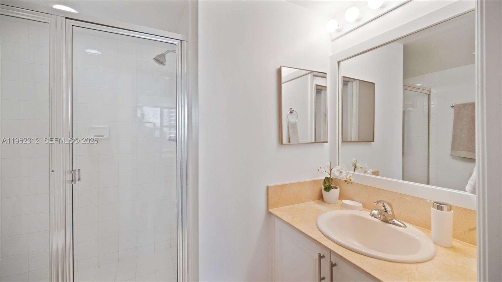 The Mark On Brickell at 1155 Brickell Bay Dr, Miami, FL 33131 - For Rent photo 11