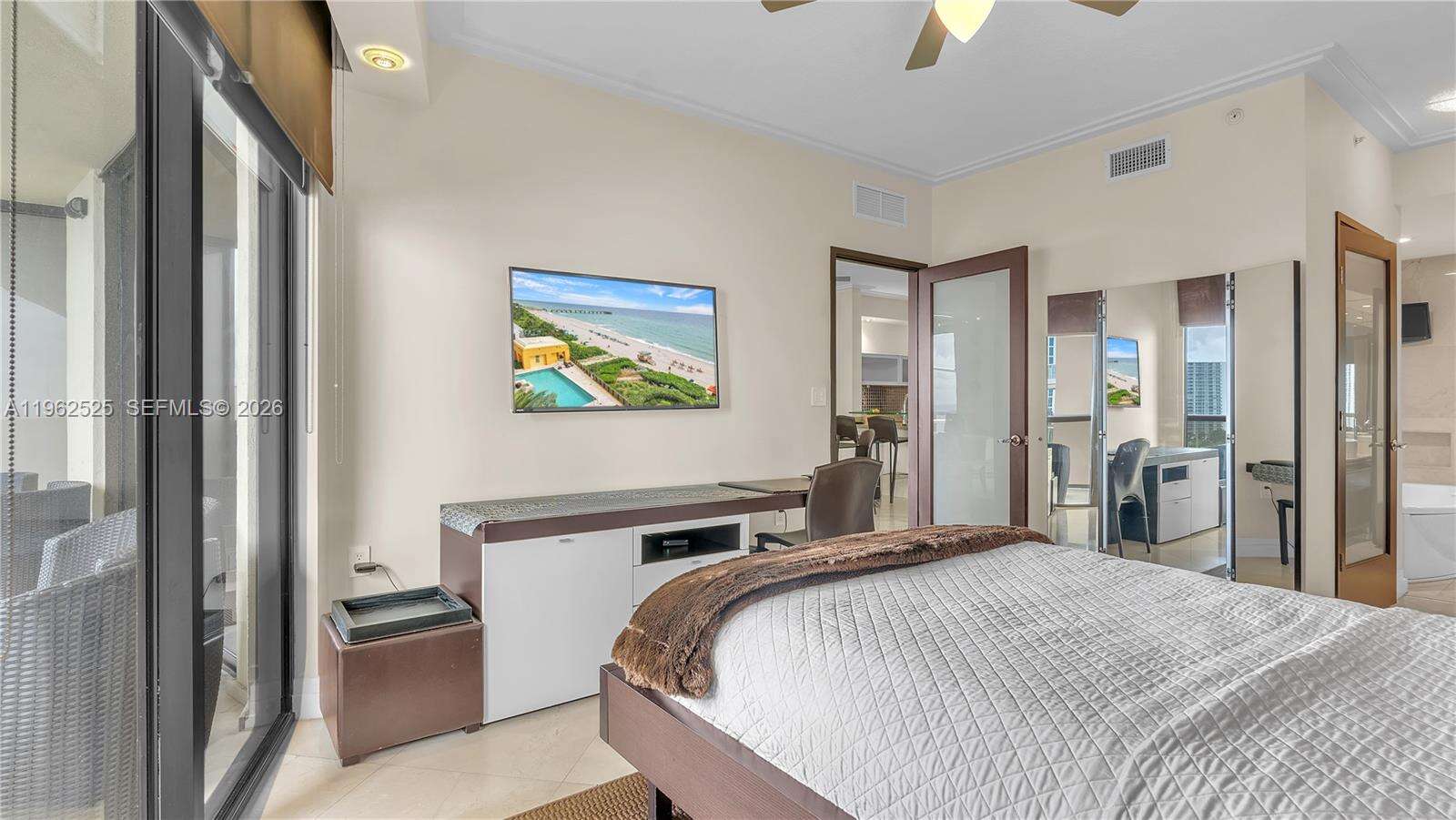 Sayan at 16275 Collins Ave, Sunny Isles Beach, FL 33160 - For Rent photo 18