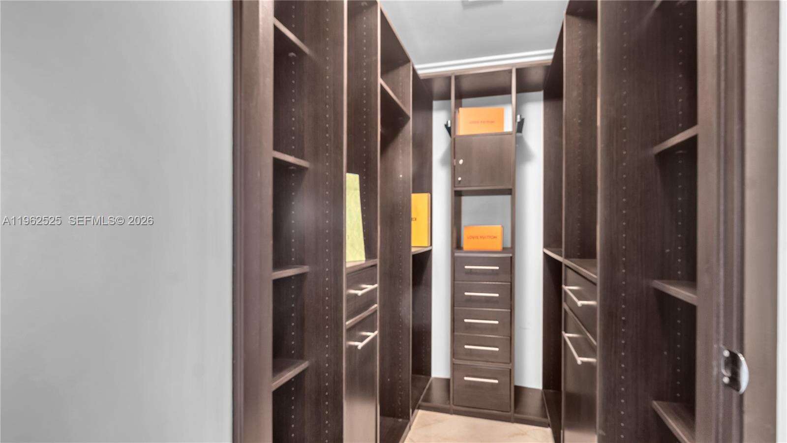 Sayan at 16275 Collins Ave, Sunny Isles Beach, FL 33160 - For Rent photo 20