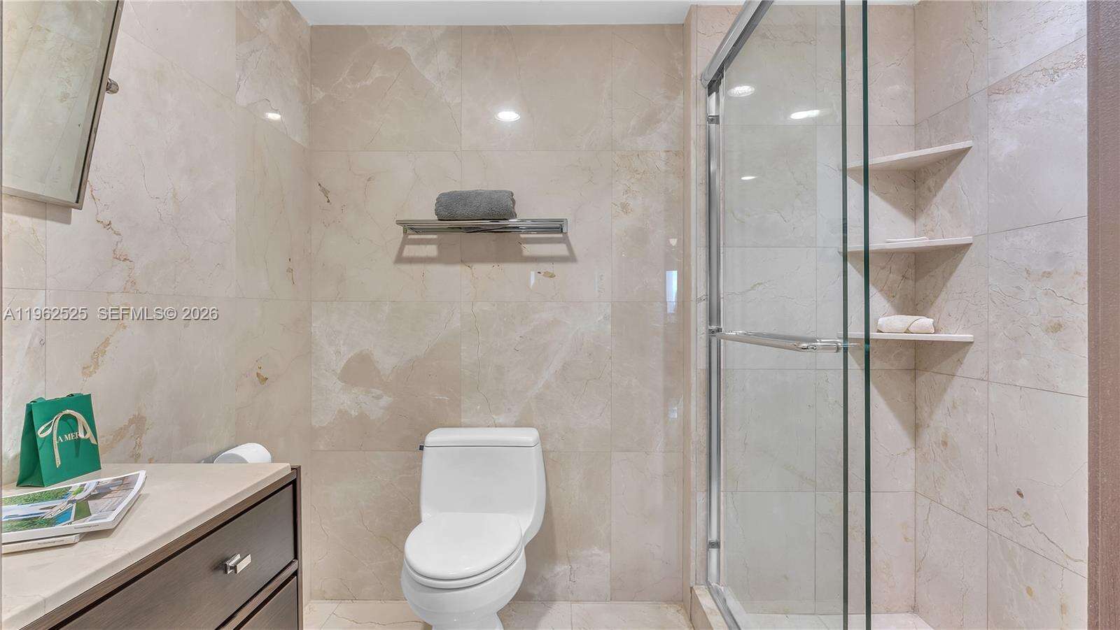 Sayan at 16275 Collins Ave, Sunny Isles Beach, FL 33160 - For Rent photo 24