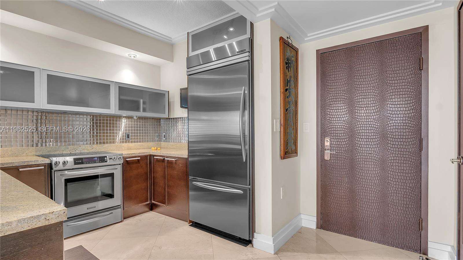 Sayan at 16275 Collins Ave, Sunny Isles Beach, FL 33160 - For Rent photo 8