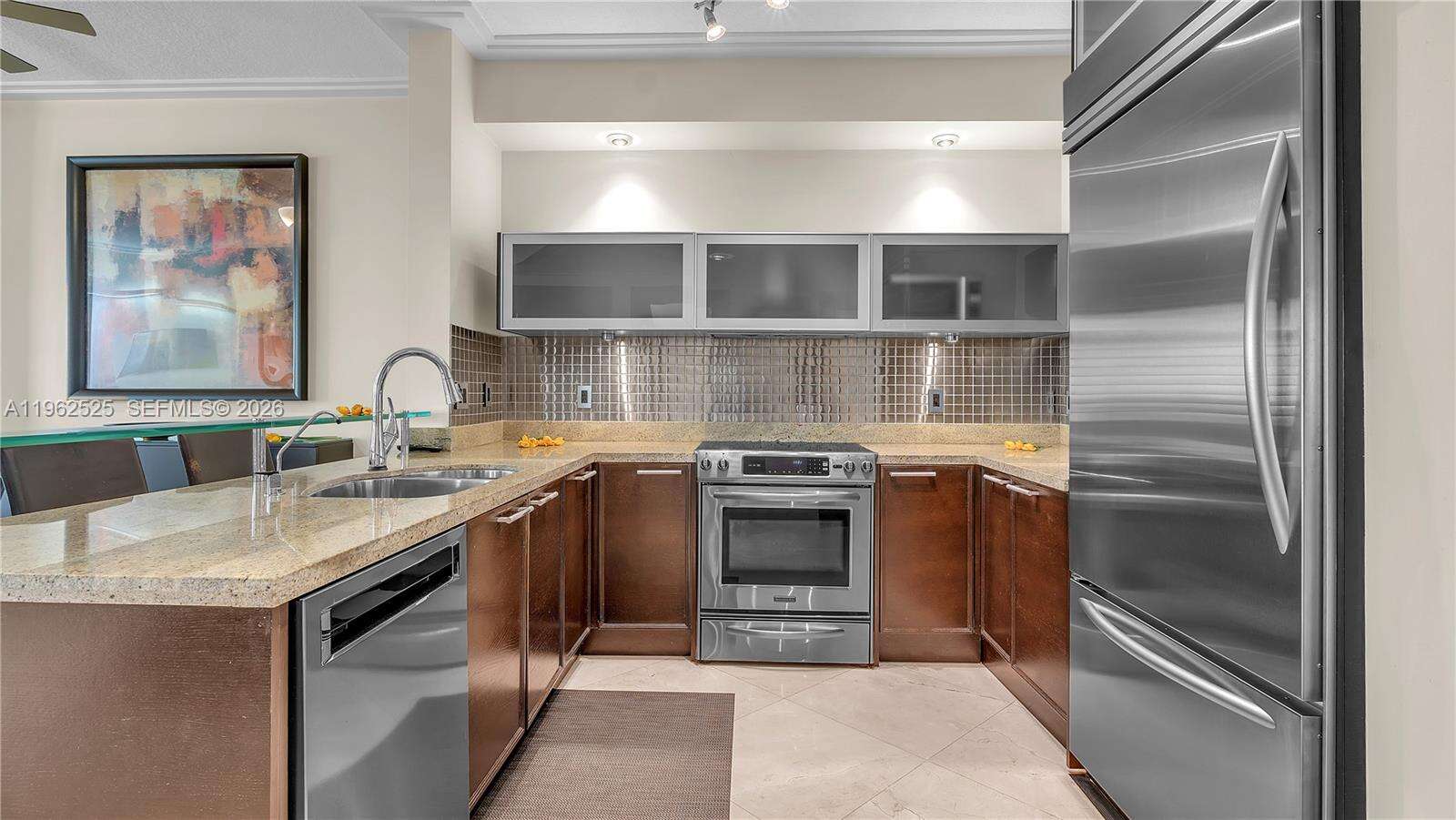 Sayan at 16275 Collins Ave, Sunny Isles Beach, FL 33160 - For Rent photo 9