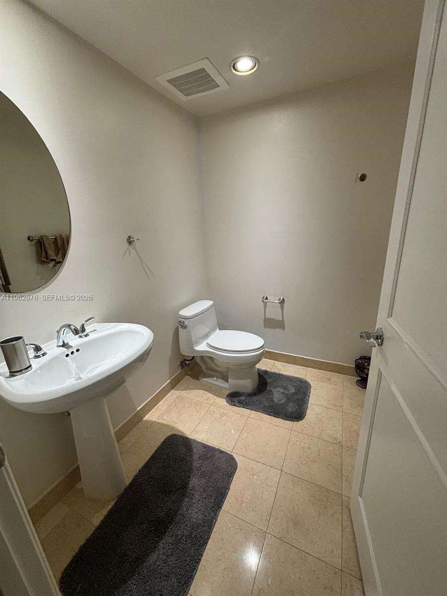 The Beach Club Two at 1830 Ocean Dr, Hallandale Beach, FL 33009 - For Rent photo 16