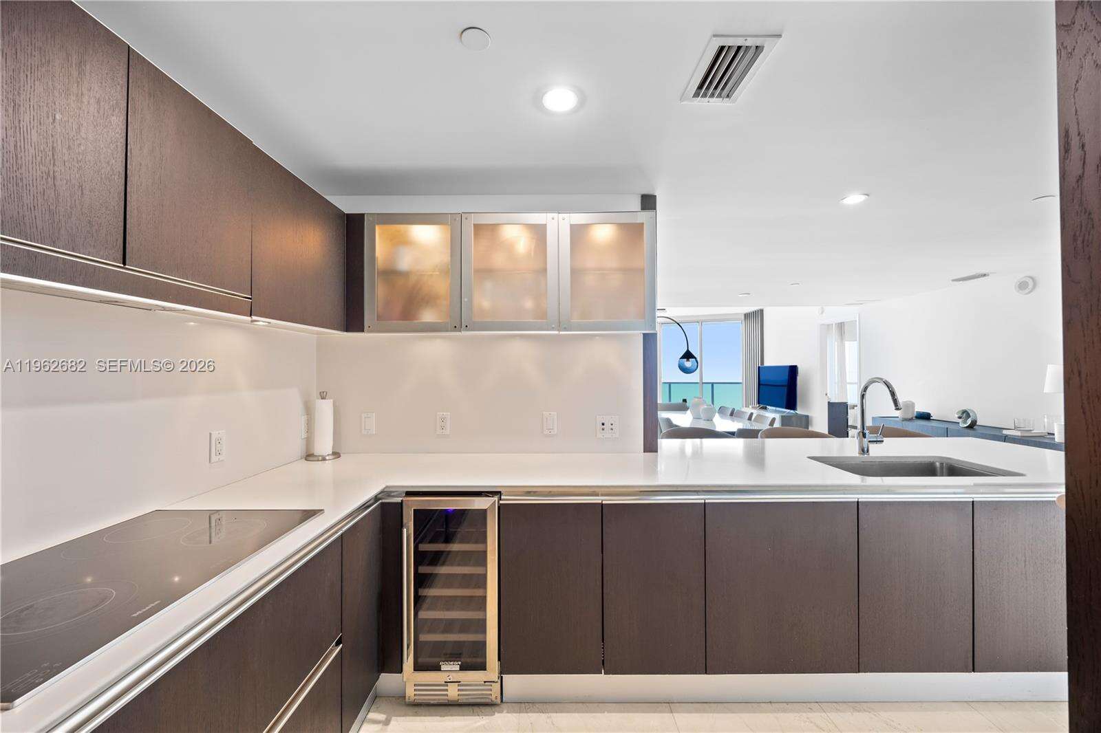 Jade Beach at 17001 Collins Ave, Sunny Isles Beach, FL 33160 - For Rent photo 34