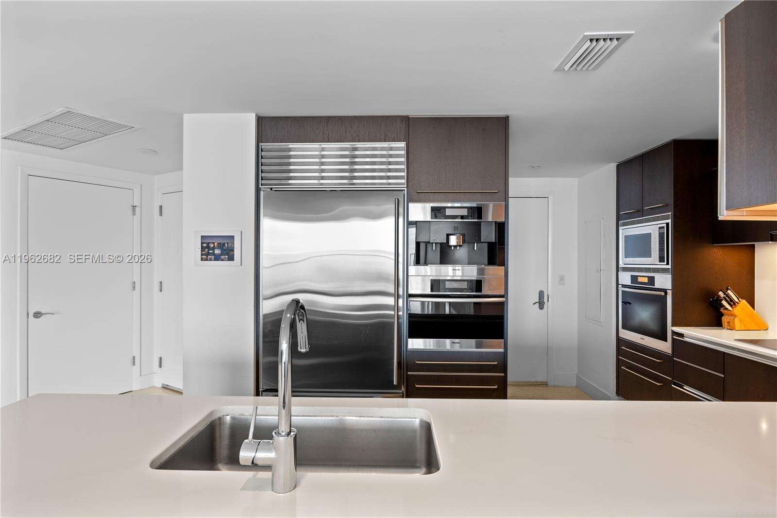 Jade Beach at 17001 Collins Ave, Sunny Isles Beach, FL 33160 - For Rent photo 36