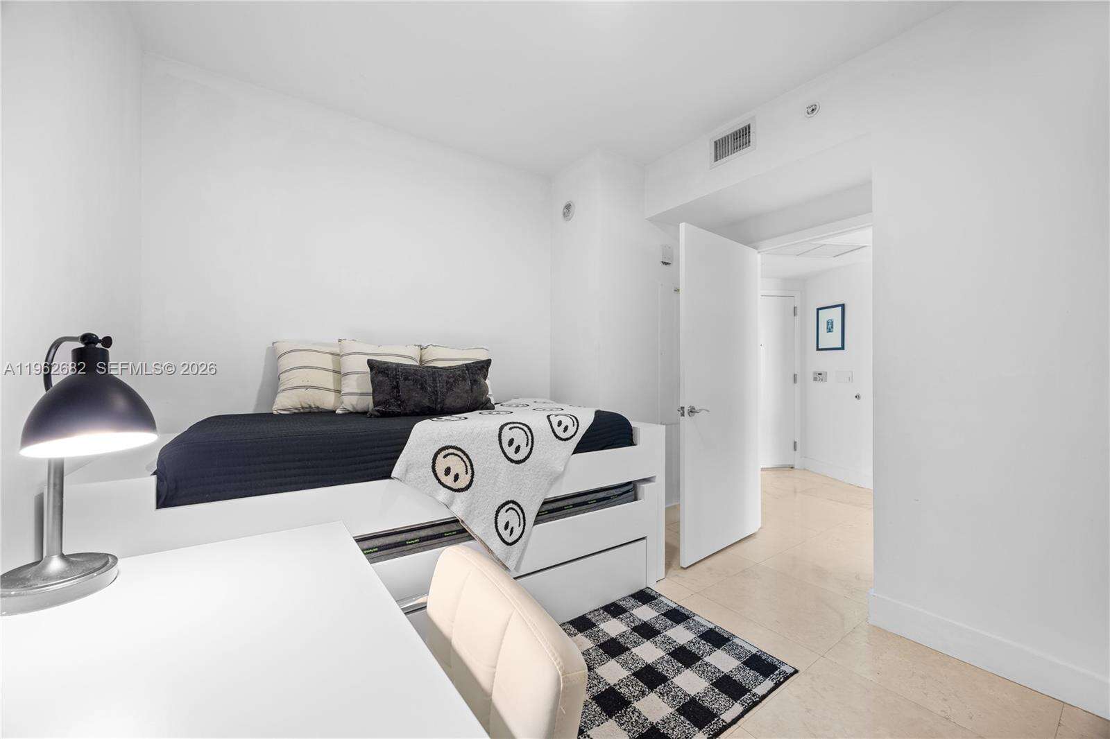 Jade Beach at 17001 Collins Ave, Sunny Isles Beach, FL 33160 - For Rent photo 41