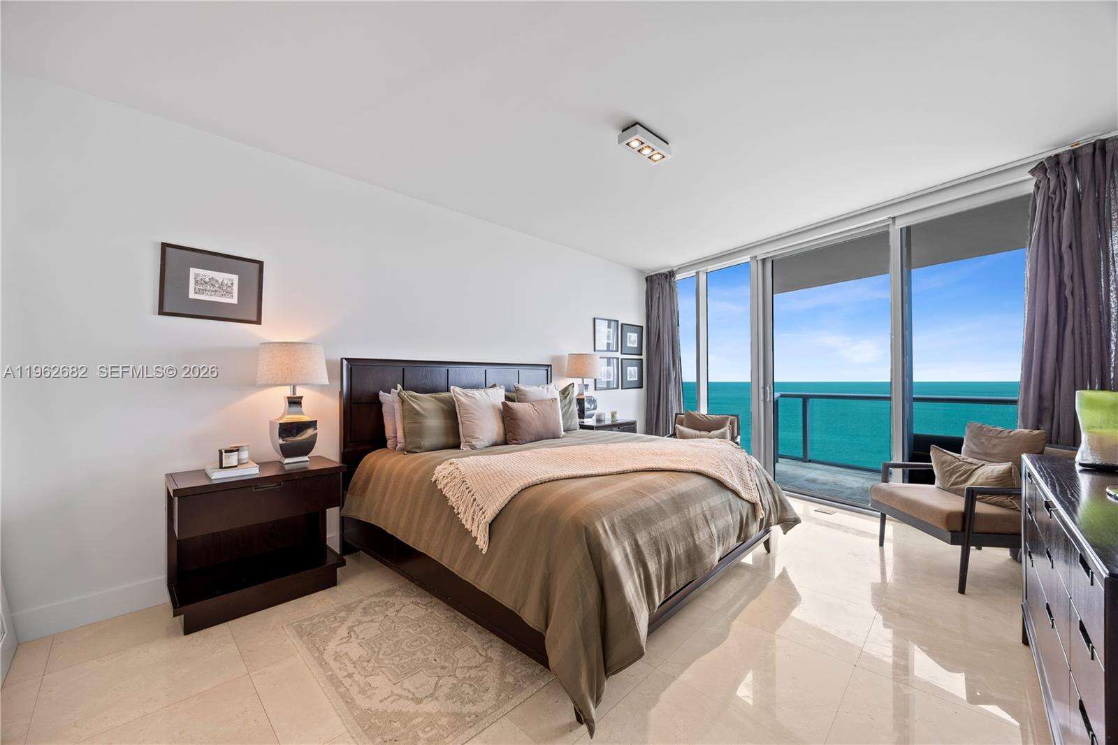 Jade Beach at 17001 Collins Ave, Sunny Isles Beach, FL 33160 - For Rent photo 6