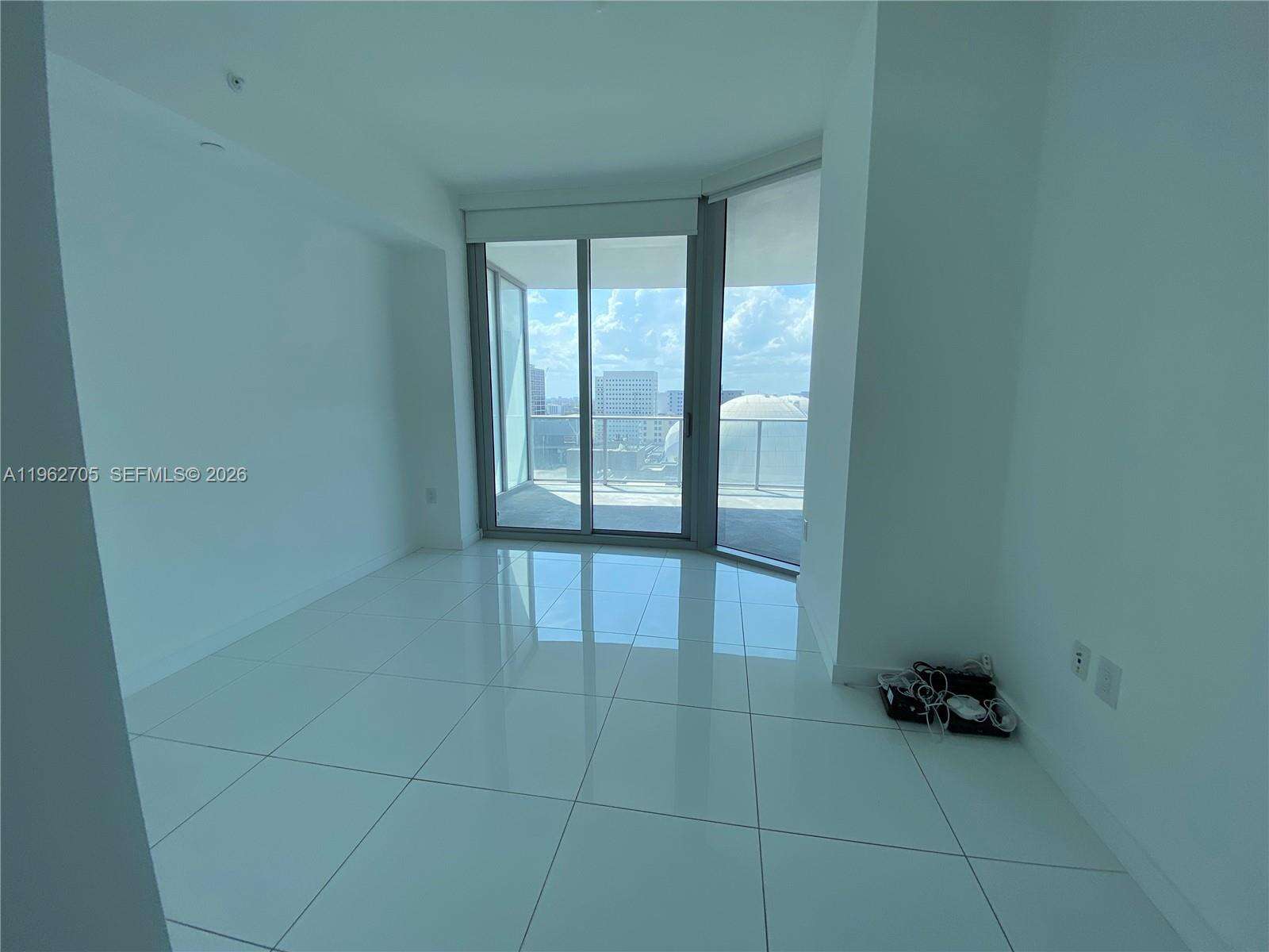 Paramount Miami Worldcenter at 851 1 Ave, Miami, FL 33132 - For Rent photo 12