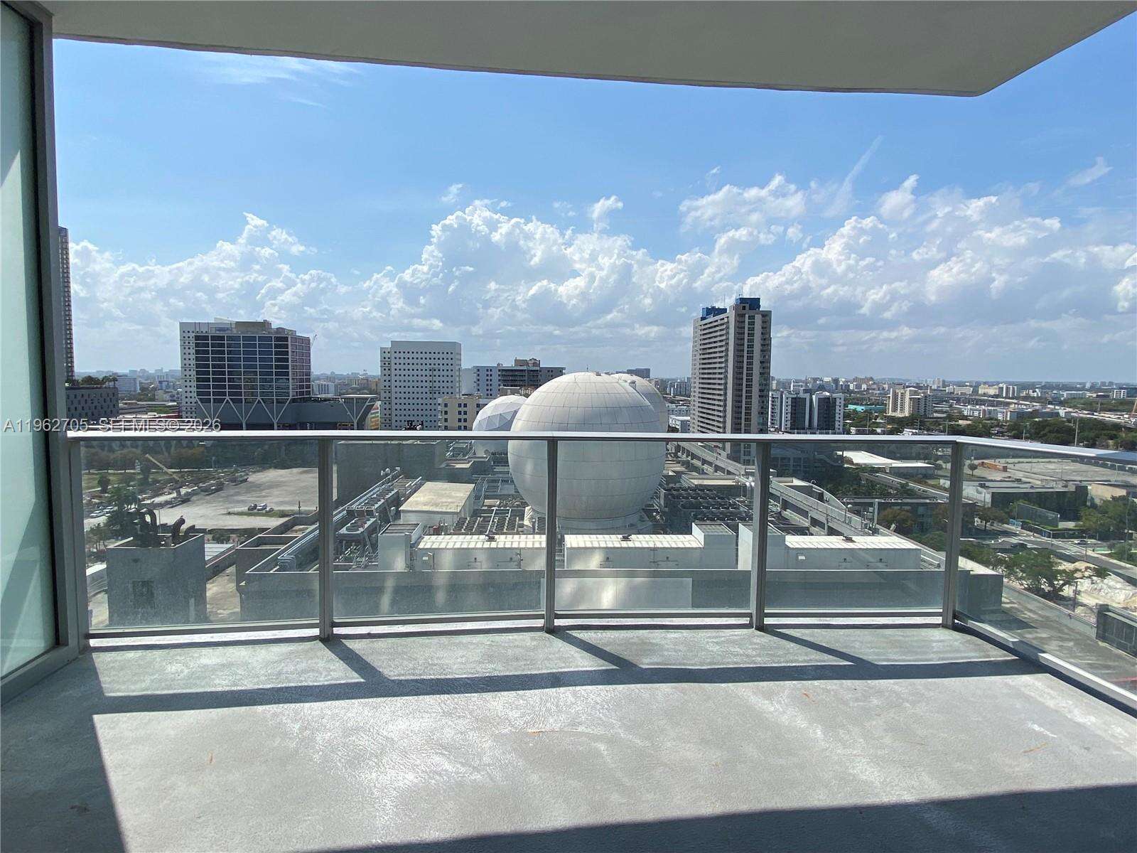 Paramount Miami Worldcenter at 851 1 Ave, Miami, FL 33132 - For Rent photo 14
