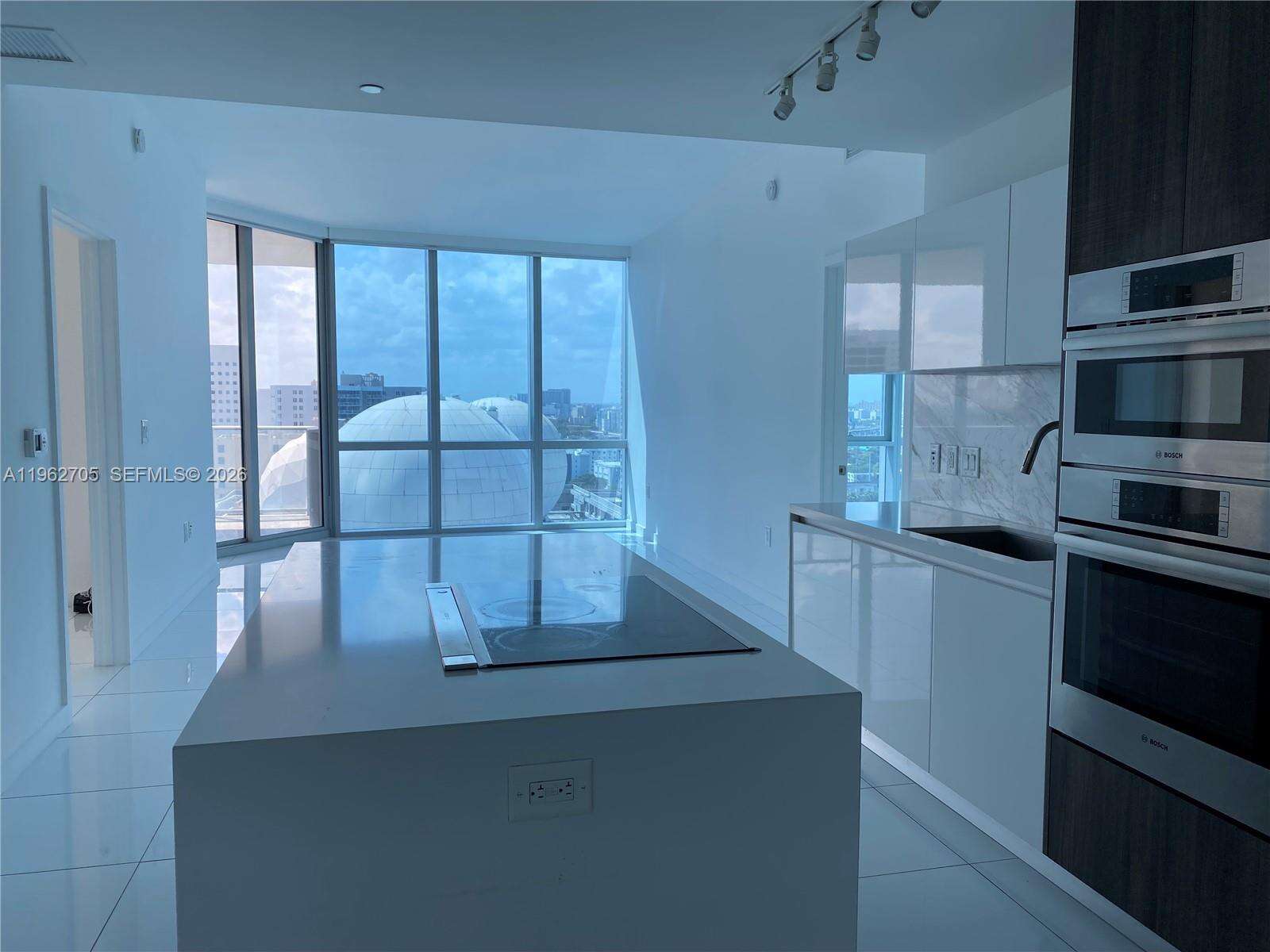 Paramount Miami Worldcenter at 851 1 Ave, Miami, FL 33132 - For Rent photo 21