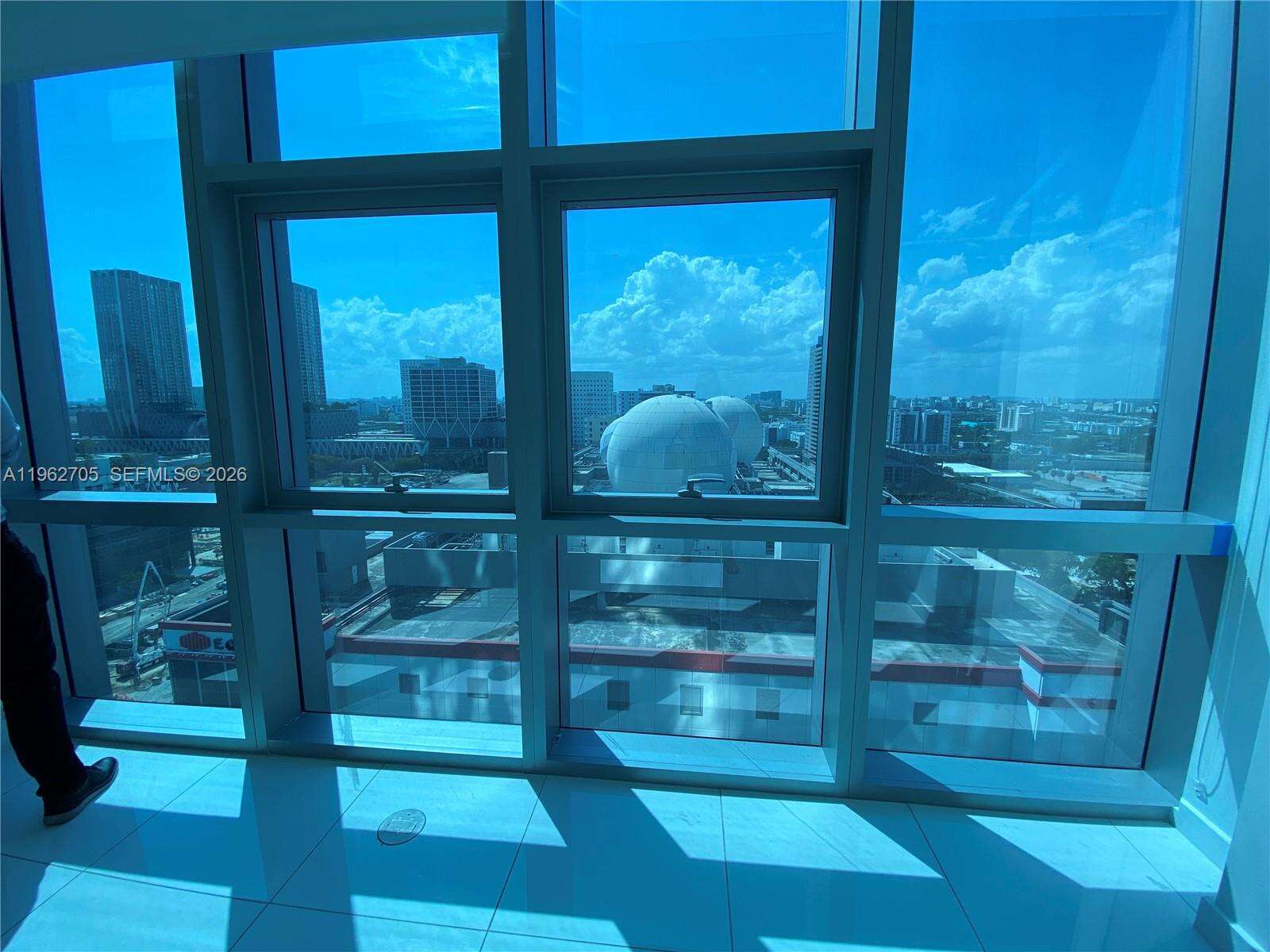 Paramount Miami Worldcenter at 851 1 Ave, Miami, FL 33132 - For Rent photo 8