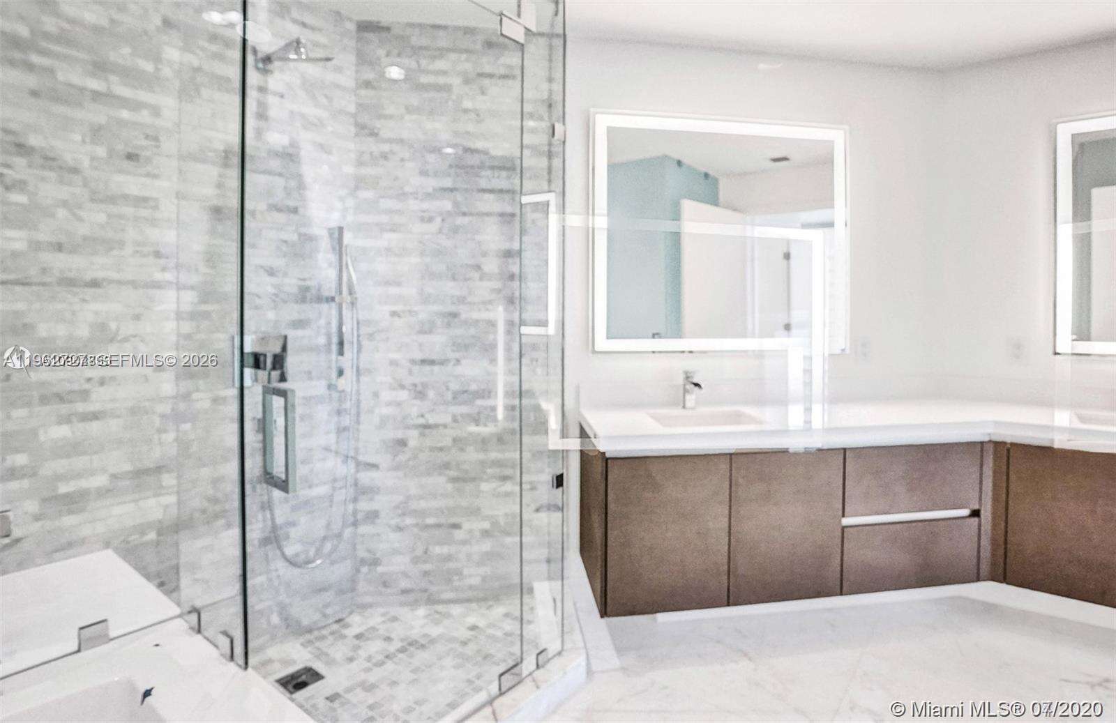 Paramount Miami Worldcenter at 851 1 Ave, Miami, FL 33132 - For Rent photo 49