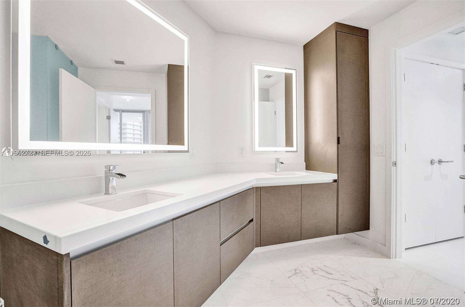 Paramount Miami Worldcenter at 851 1 Ave, Miami, FL 33132 - For Rent photo 50