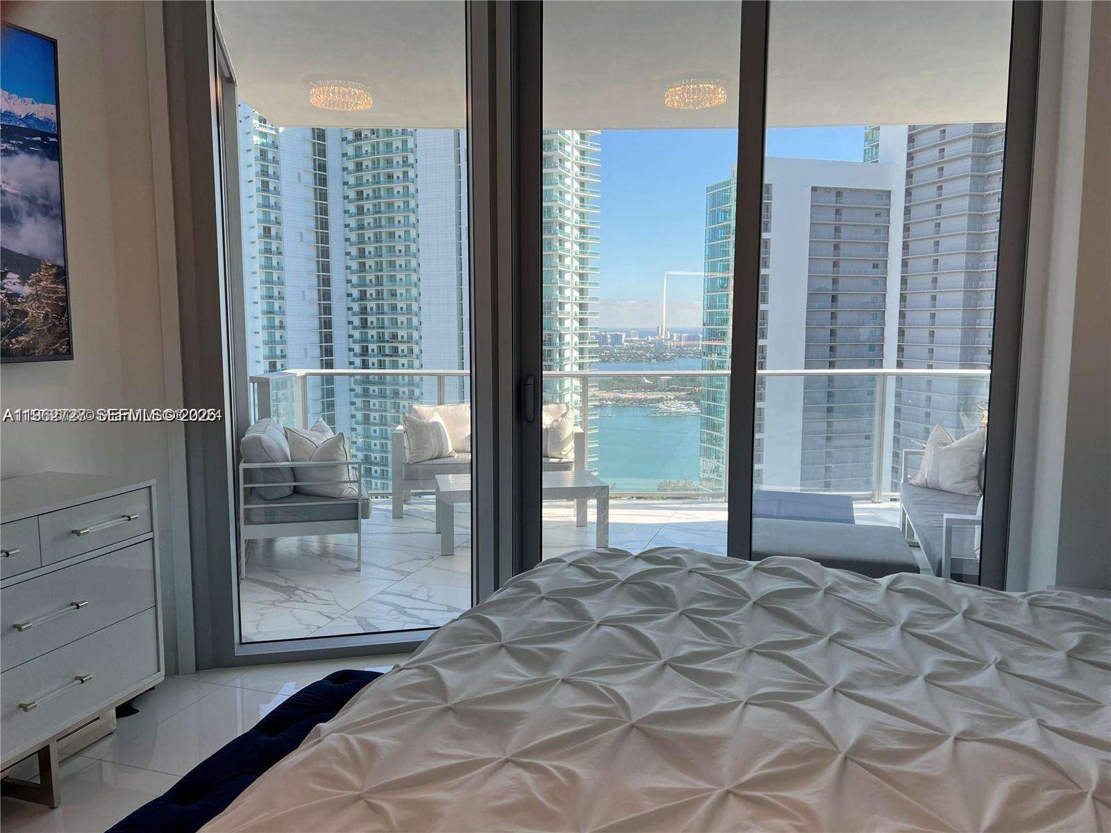 Paramount Miami Worldcenter at 851 1 Ave, Miami, FL 33132 - For Rent photo 57
