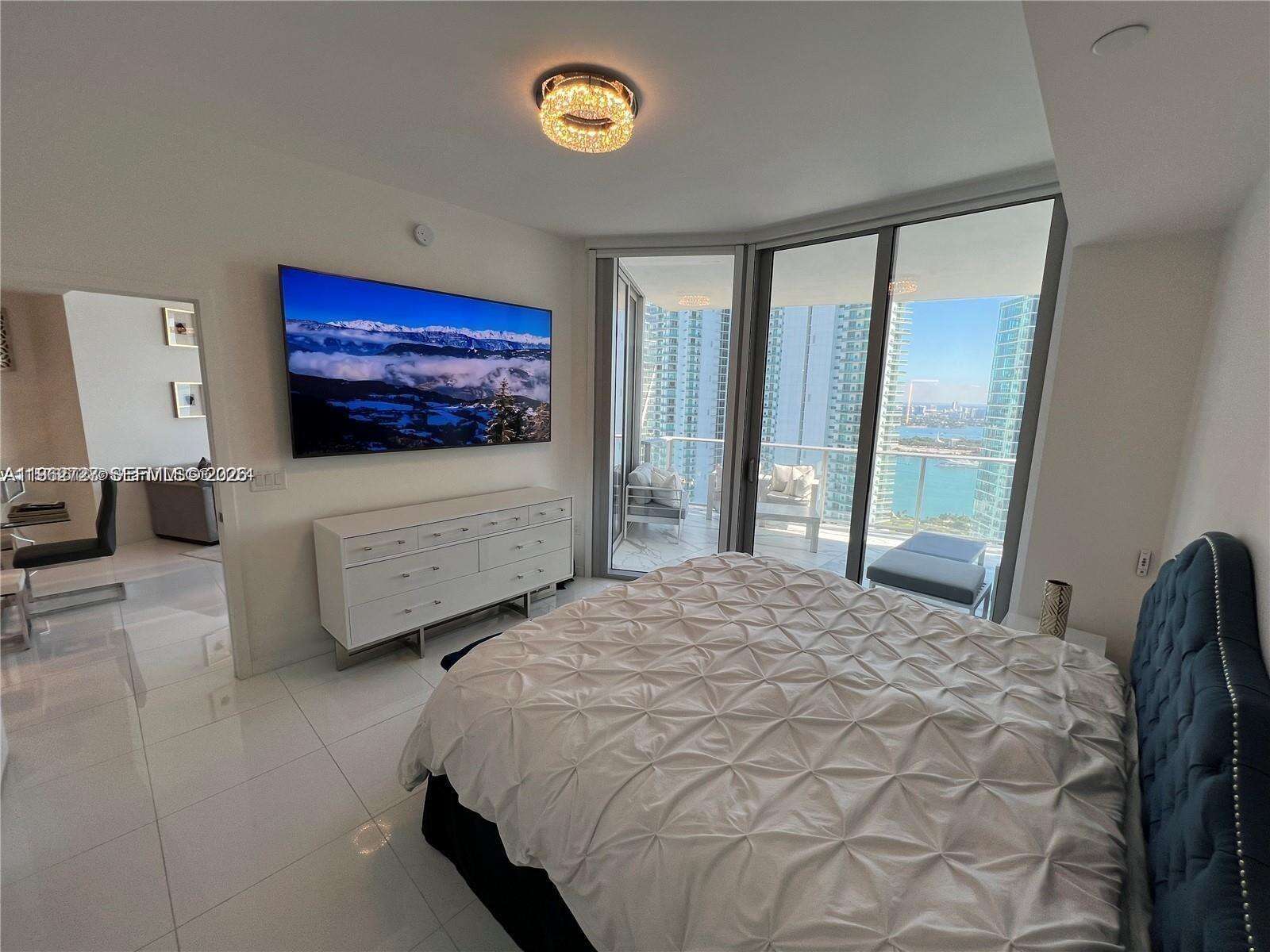 Paramount Miami Worldcenter at 851 1 Ave, Miami, FL 33132 - For Rent photo 58